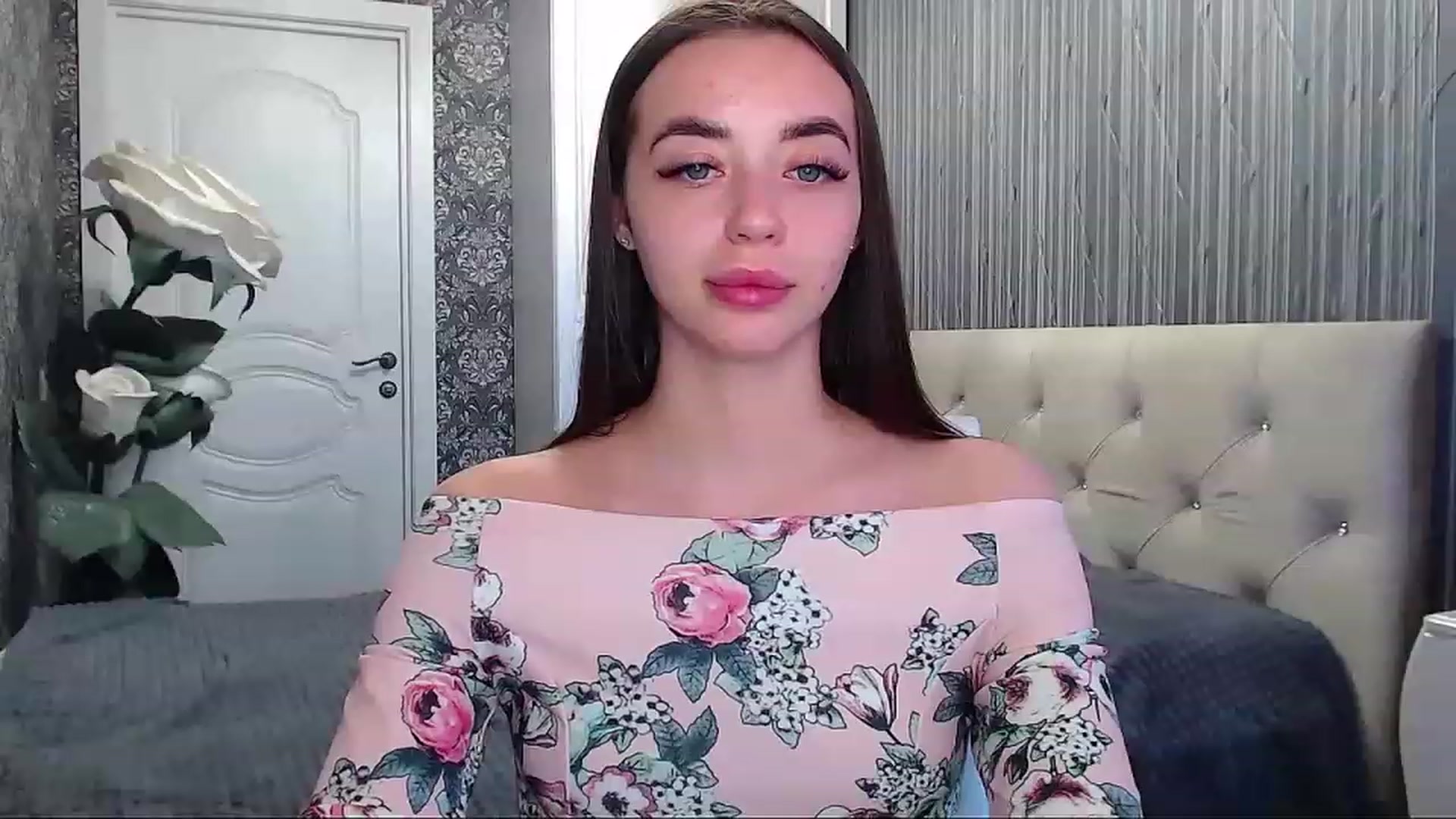 Gallery image thumbnail from EmeraldLilyyy's myfreecams stream on, 06/10/2023, 13:42 image 18 of 20