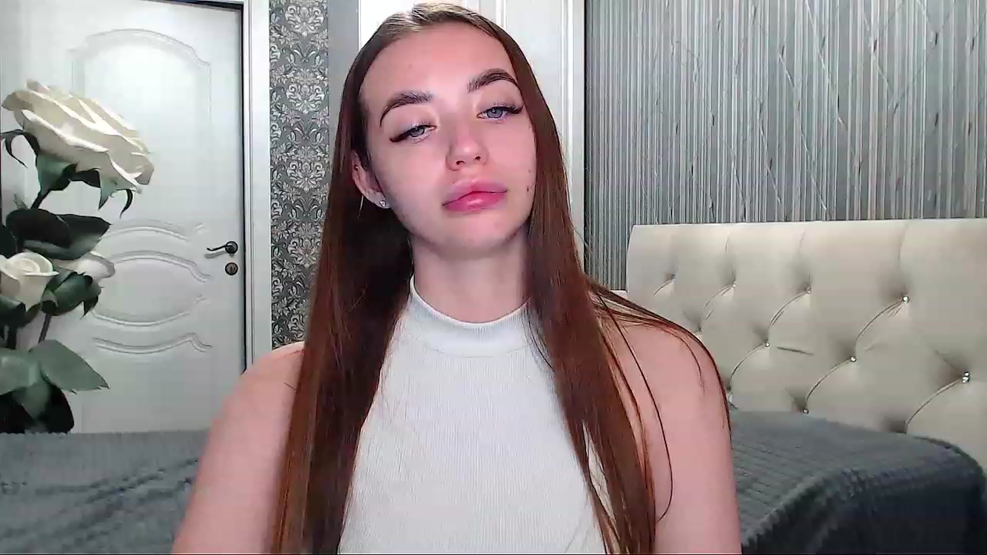 Gallery image thumbnail from EmeraldLilyyy's myfreecams stream on, 06/10/2023, 16:01 image 17 of 20