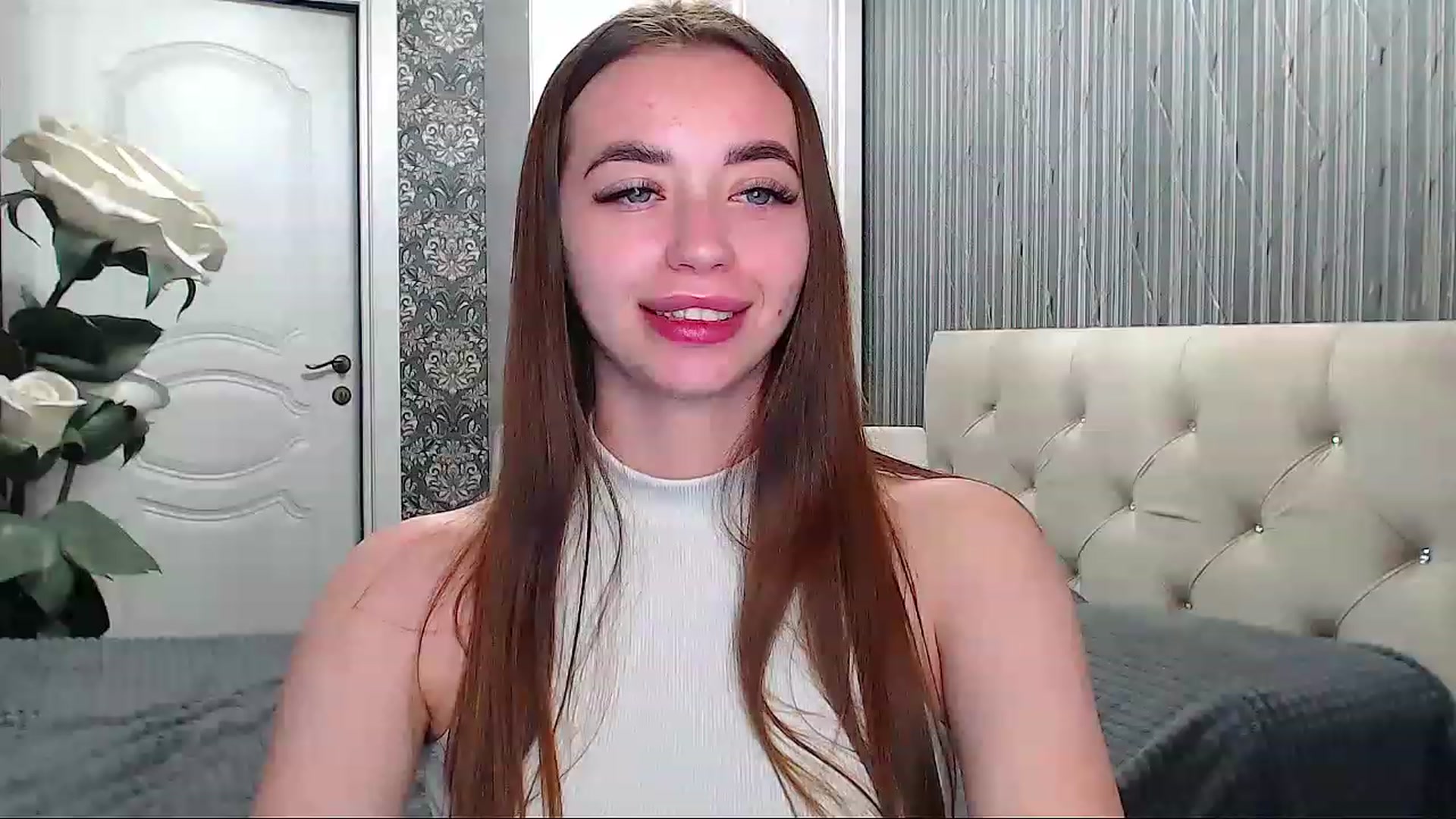 Gallery image thumbnail from EmeraldLilyyy's myfreecams stream on, 06/10/2023, 16:01 image 19 of 20