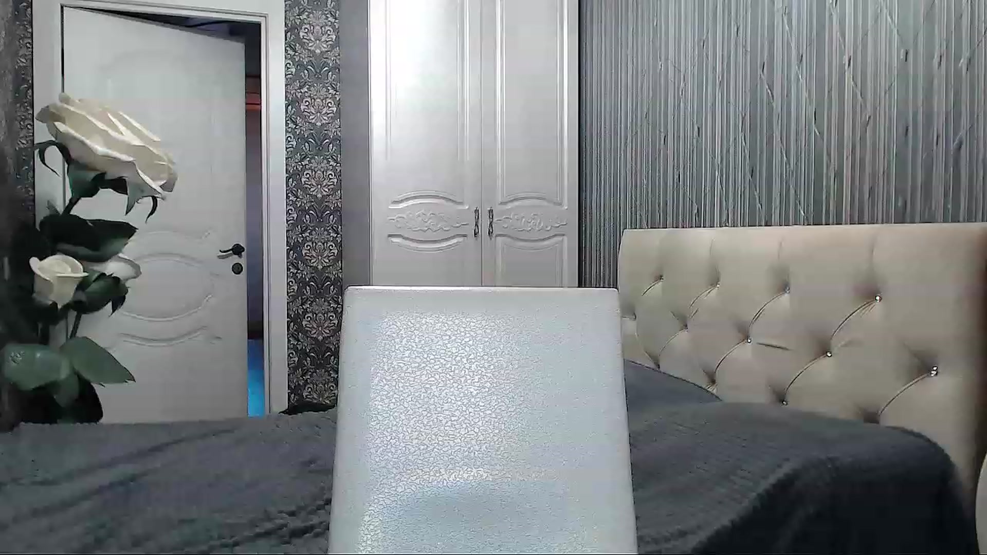 Gallery image thumbnail from EmeraldLilyyy's myfreecams stream on, 06/10/2023, 16:01 image 5 of 20