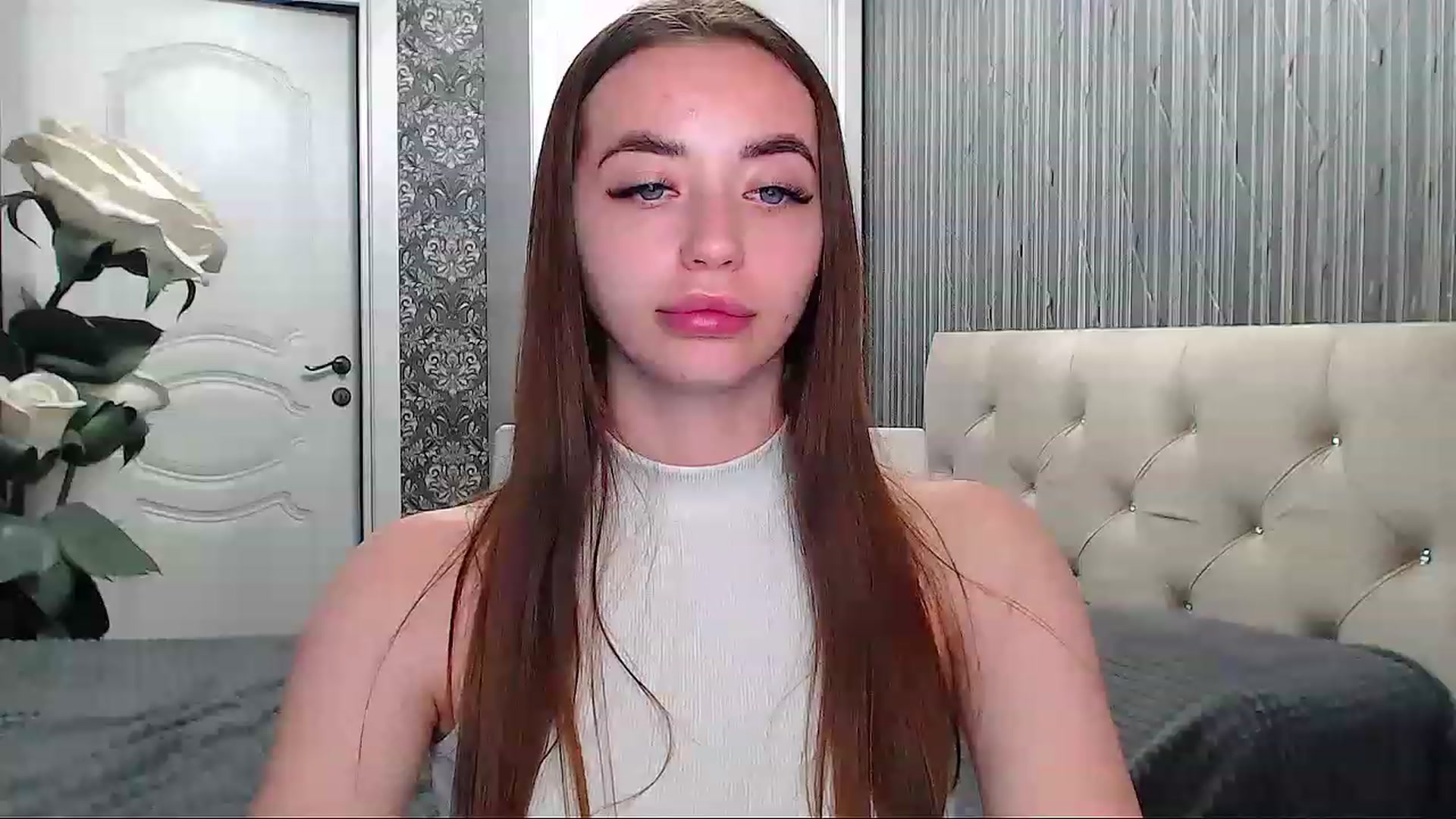 Gallery image thumbnail from EmeraldLilyyy's myfreecams stream on, 06/10/2023, 16:01 image 16 of 20
