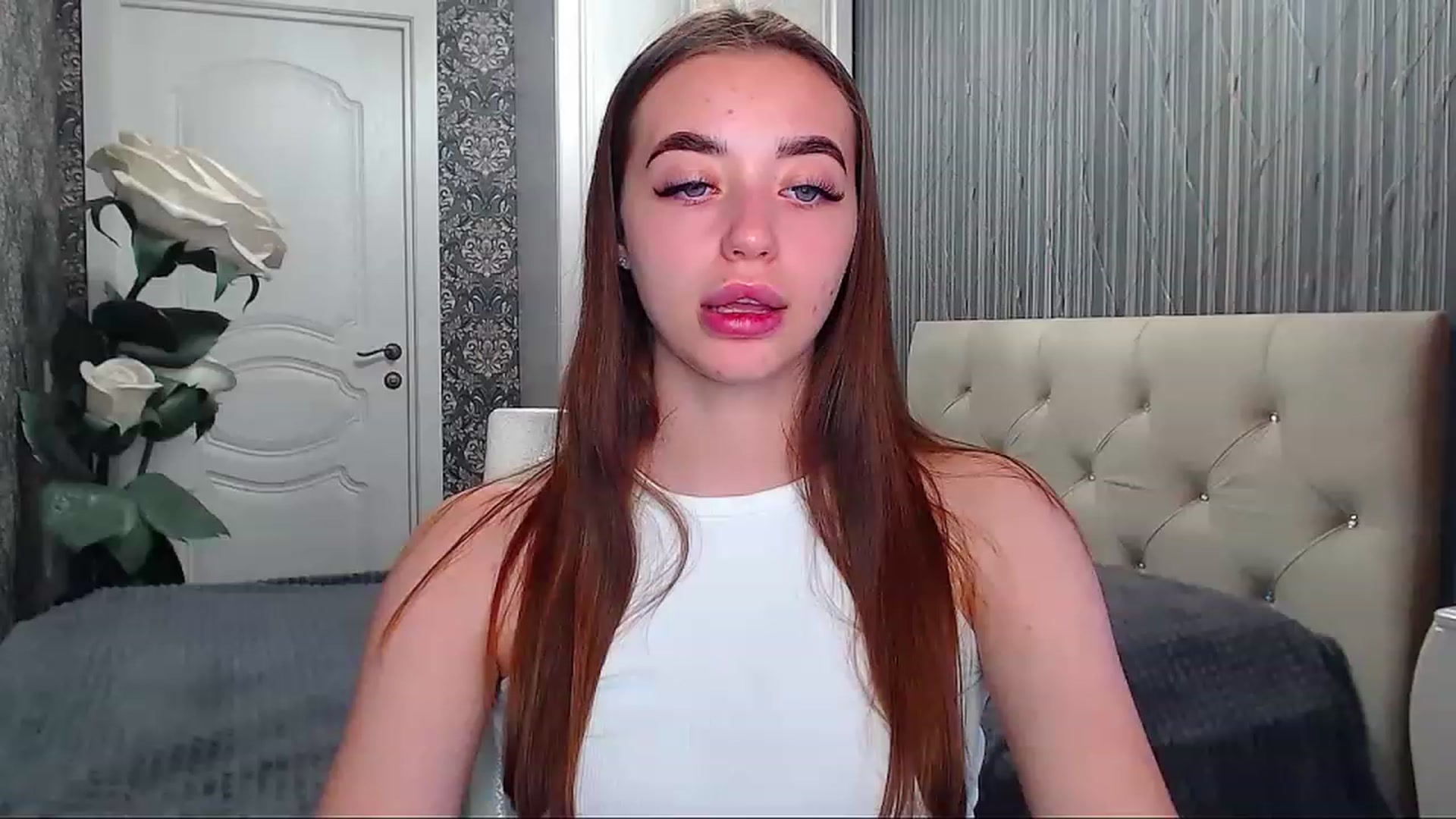 Gallery image thumbnail from EmeraldLilyyy's myfreecams stream on, 06/11/2023, 08:49 image 6 of 20