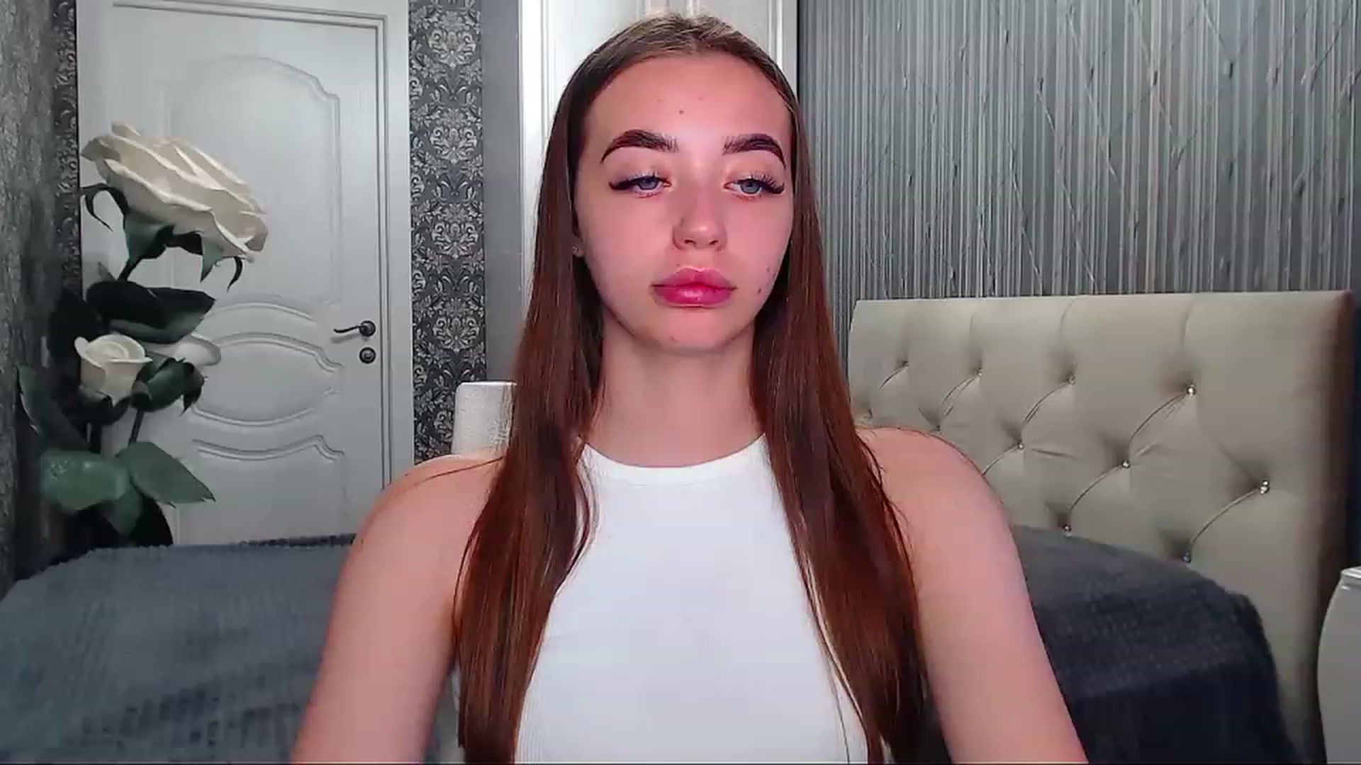 Gallery image thumbnail from EmeraldLilyyy's myfreecams stream on, 06/11/2023, 08:49 image 10 of 20