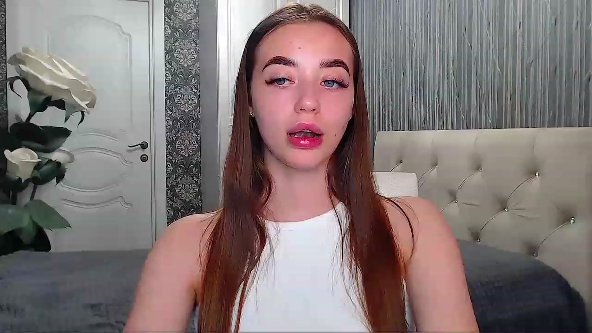Gallery image thumbnail from EmeraldLilyyy's myfreecams stream on, 06/11/2023, 10:41 image 19 of 20