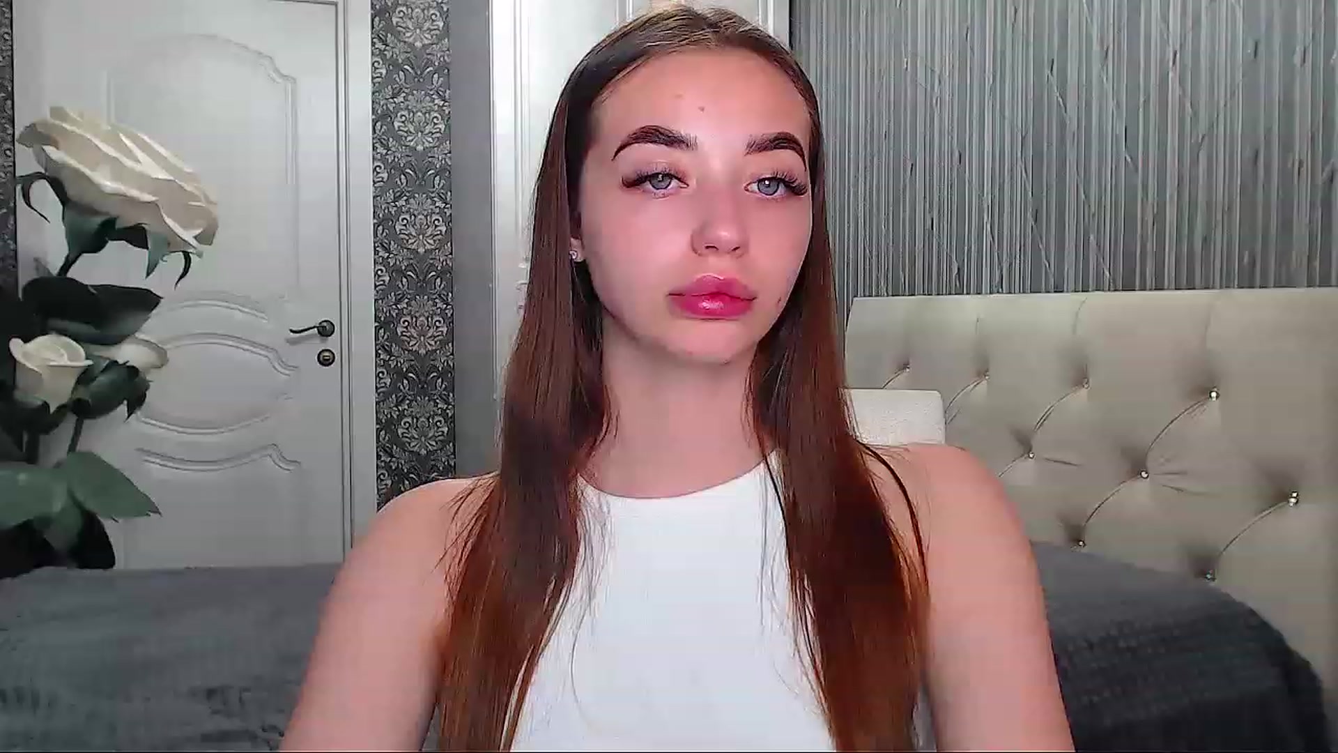 Gallery image thumbnail from EmeraldLilyyy's myfreecams stream on, 06/11/2023, 10:41 image 17 of 20