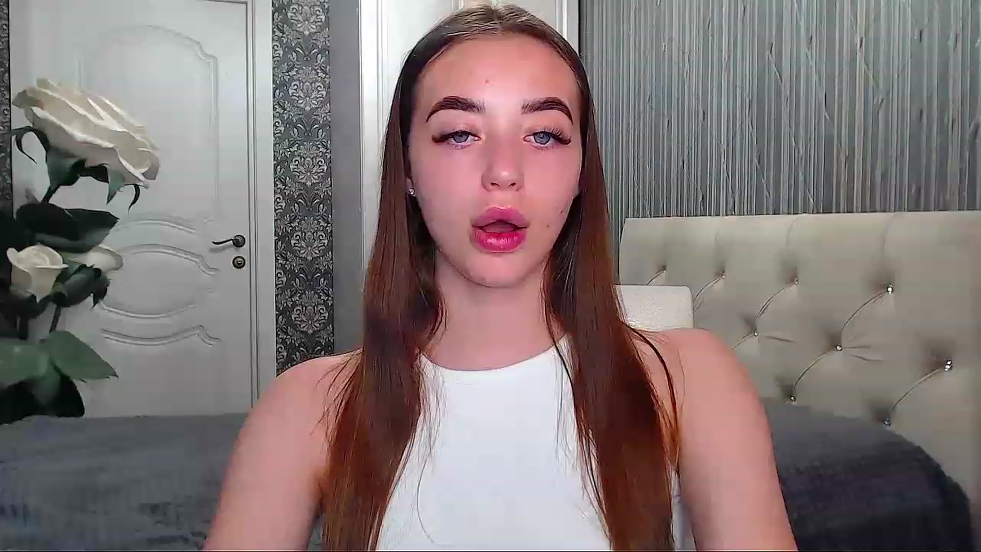 Gallery image thumbnail from EmeraldLilyyy's myfreecams stream on, 06/11/2023, 10:41 image 18 of 20