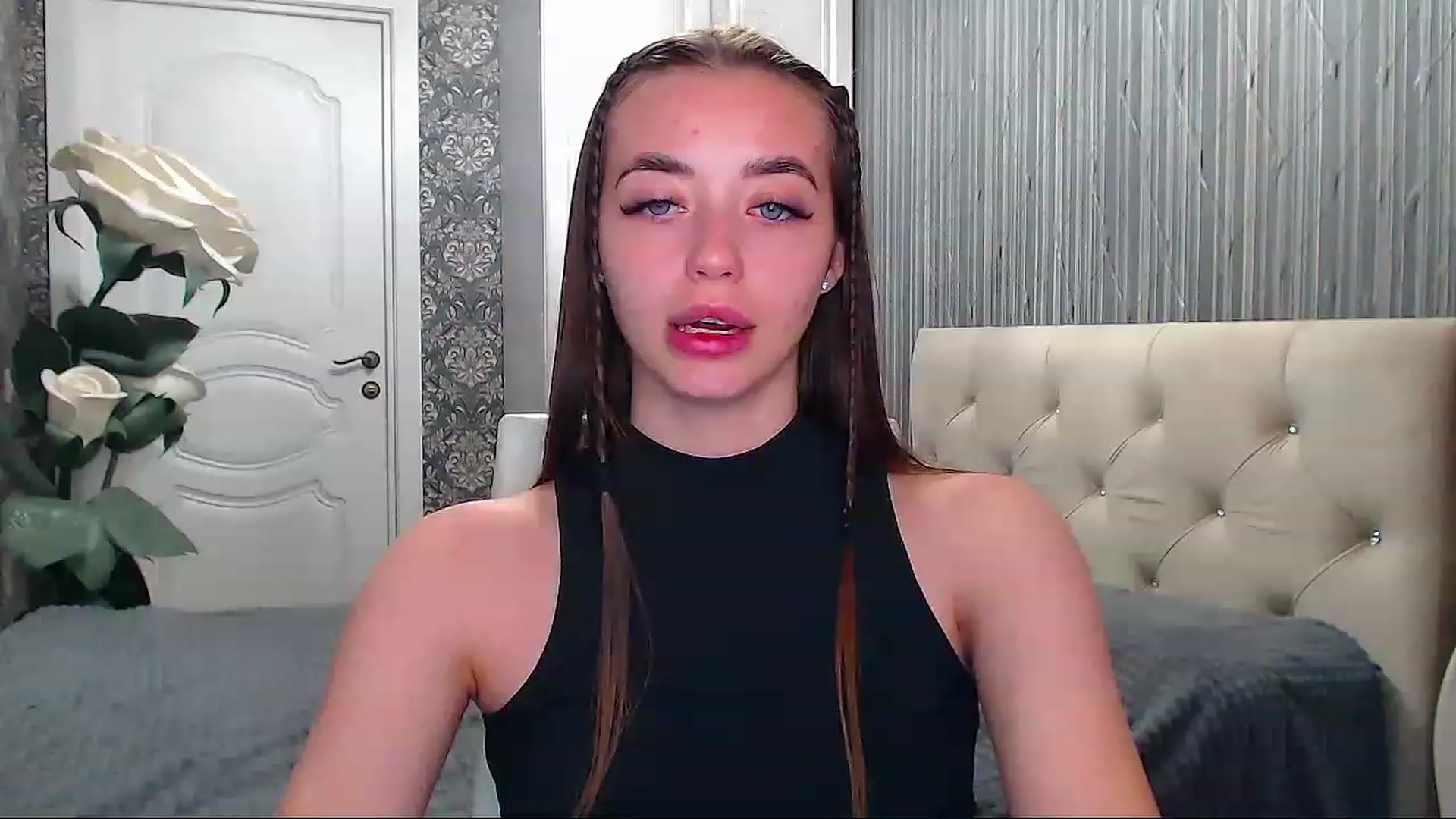 Gallery image thumbnail from EmeraldLilyyy's myfreecams stream on, 06/12/2023, 14:33 image 15 of 20