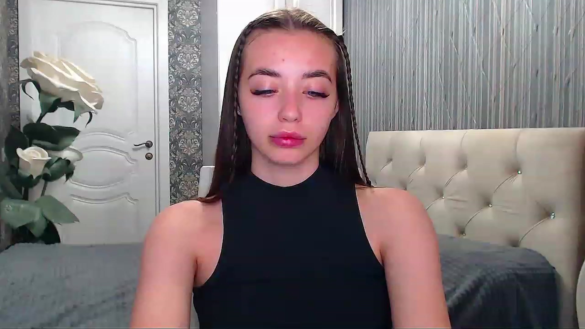 Gallery image thumbnail from EmeraldLilyyy's myfreecams stream on, 06/12/2023, 14:33 image 9 of 20
