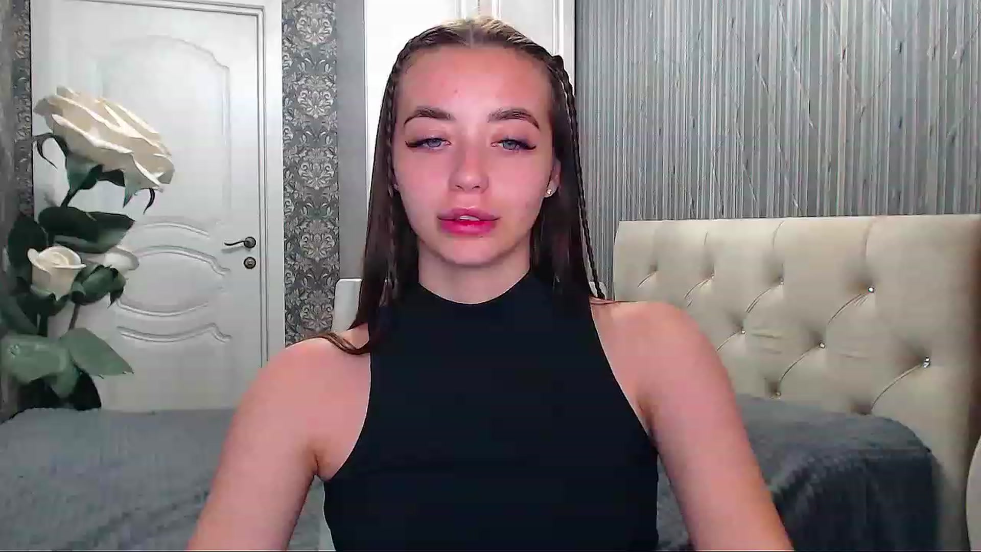 Gallery image thumbnail from EmeraldLilyyy's myfreecams stream on, 06/12/2023, 14:33 image 12 of 20