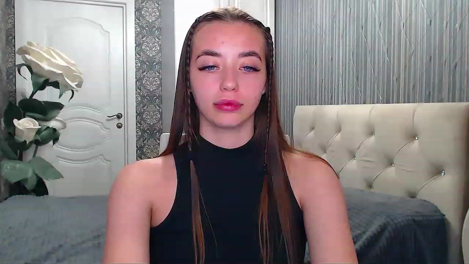 Gallery image thumbnail from EmeraldLilyyy's myfreecams stream on, 06/12/2023, 15:32 image 2 of 20
