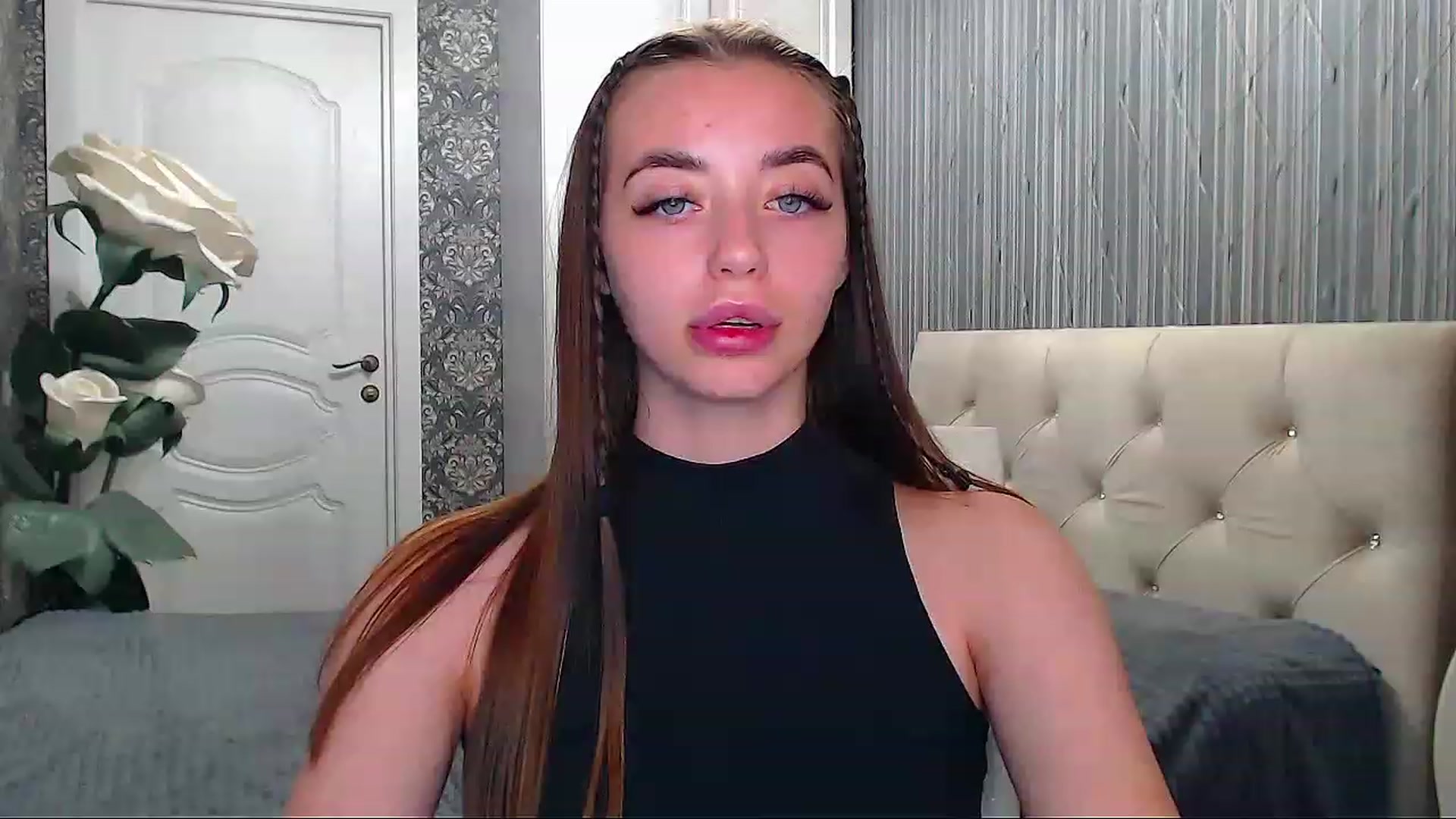 Gallery image thumbnail from EmeraldLilyyy's myfreecams stream on, 06/12/2023, 16:47 image 13 of 20