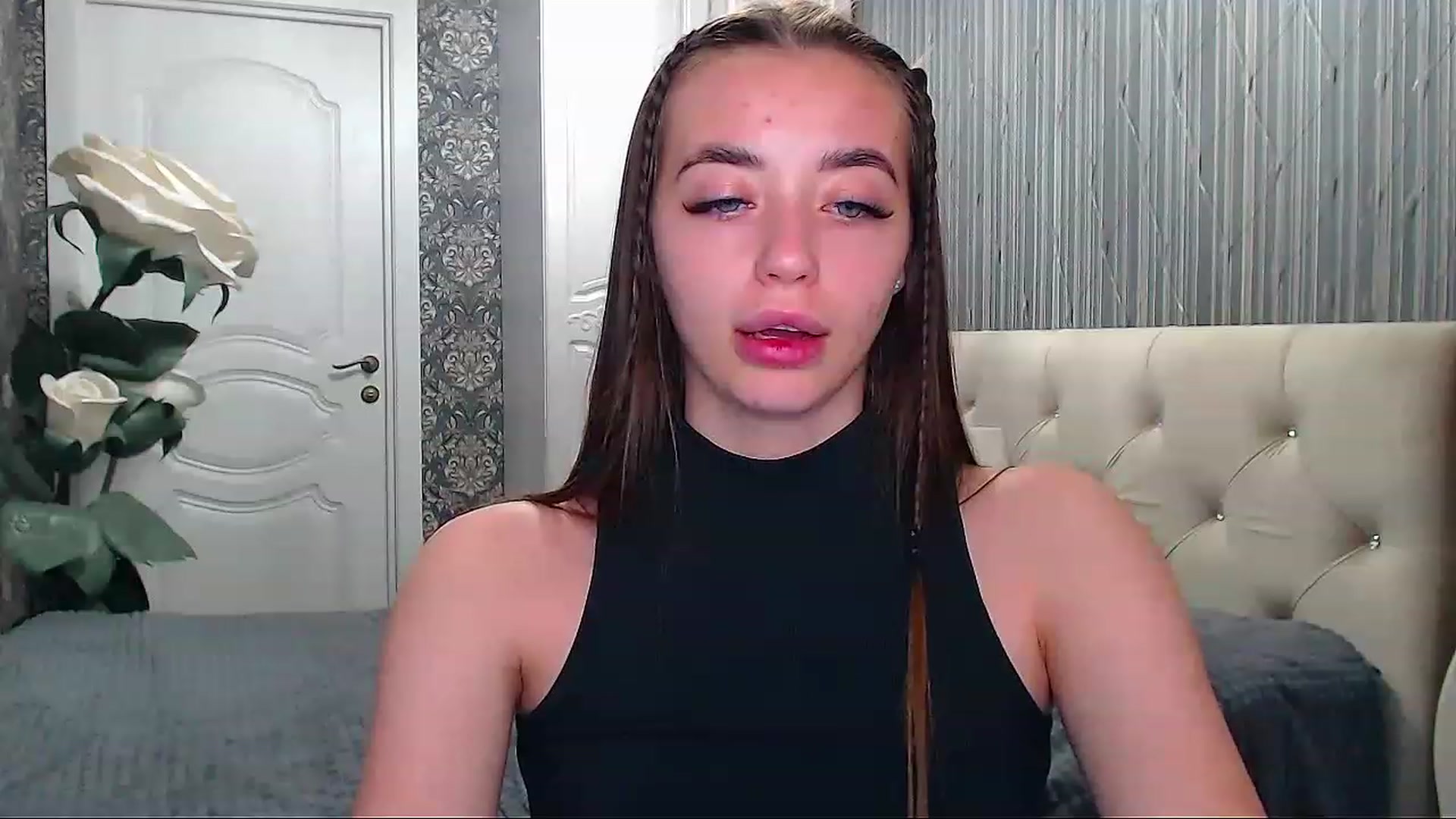 Gallery image thumbnail from EmeraldLilyyy's myfreecams stream on, 06/12/2023, 16:47 image 7 of 20