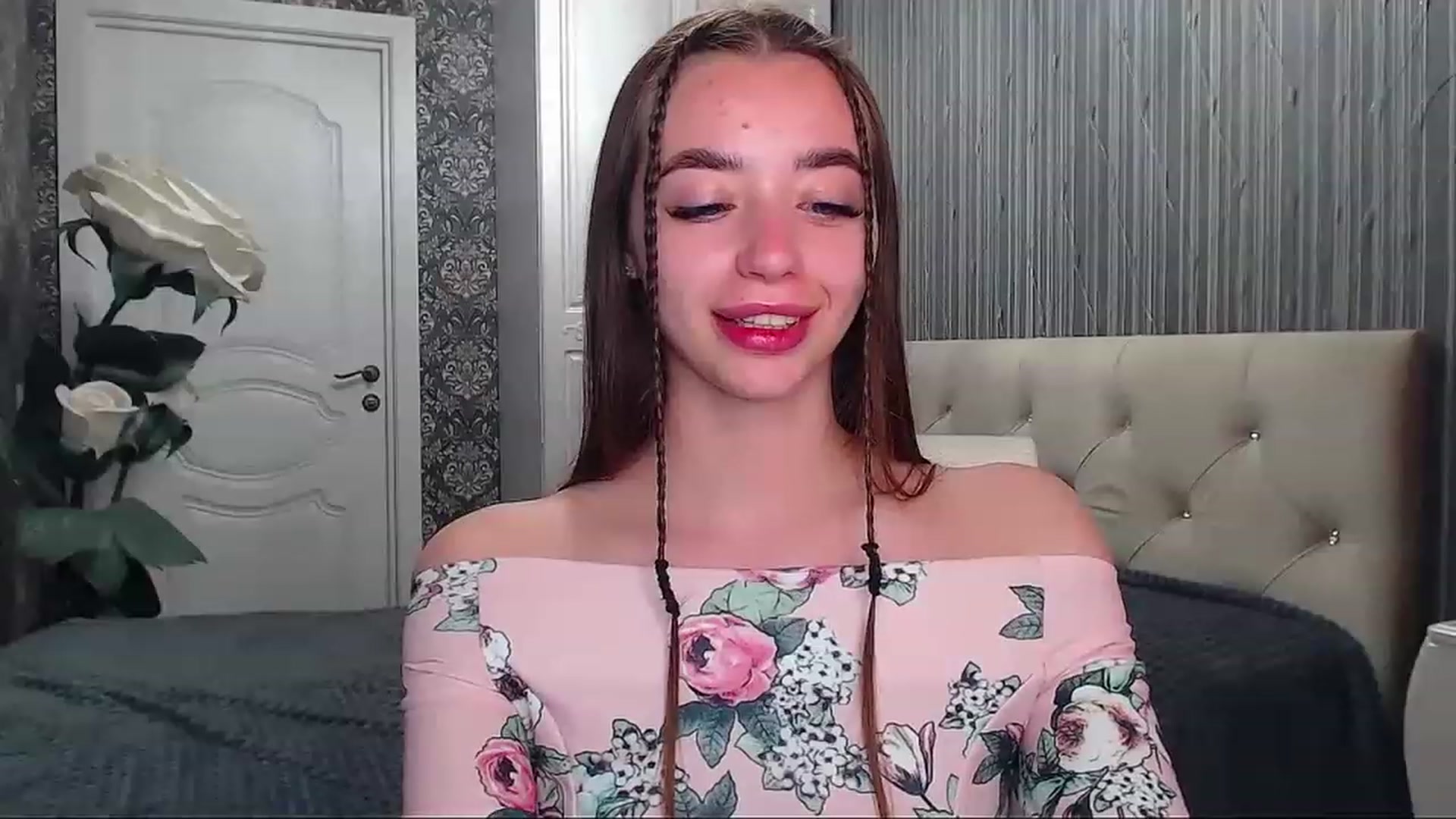 Gallery image thumbnail from EmeraldLilyyy's myfreecams stream on, 06/15/2023, 09:09 image 7 of 20