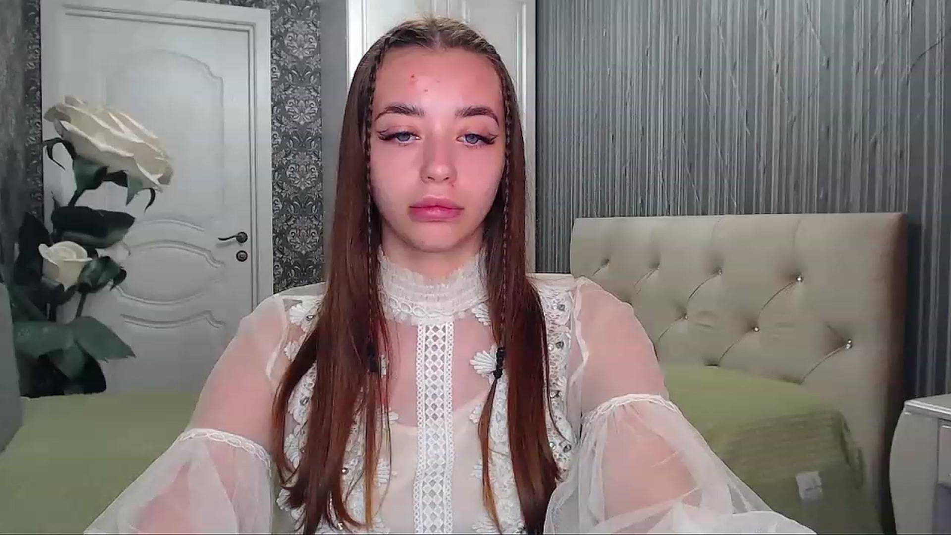 Gallery image thumbnail from EmeraldLilyyy's myfreecams stream on, 06/18/2023, 08:39 image 1 of 20