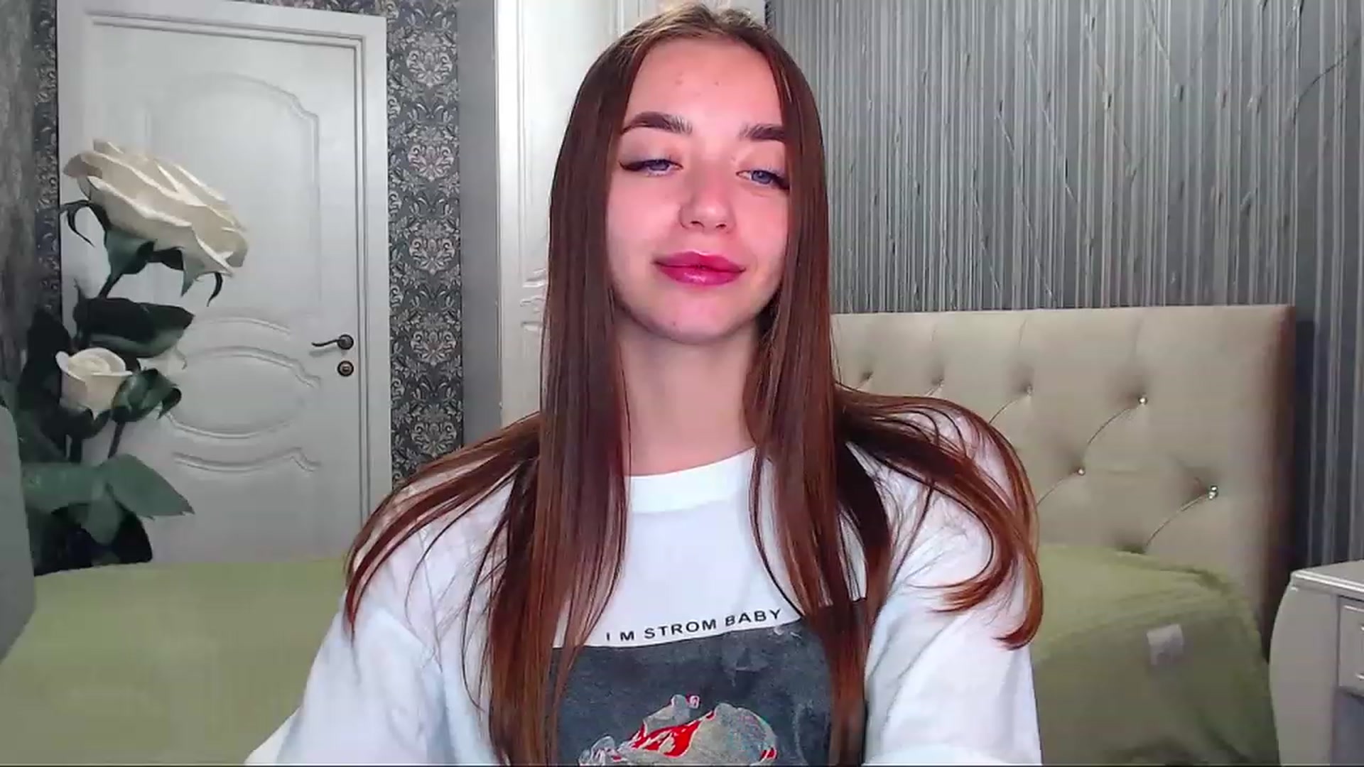 Gallery image thumbnail from EmeraldLilyyy's myfreecams stream on, 06/20/2023, 08:18 image 14 of 20