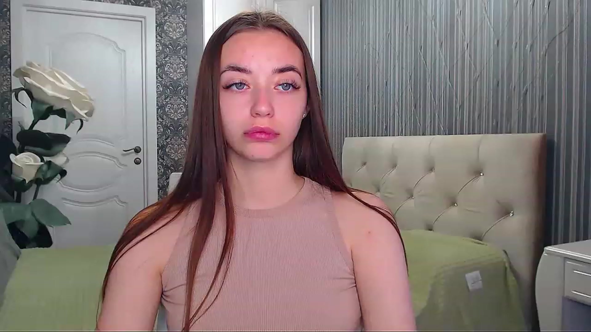Gallery image thumbnail from EmeraldLilyyy's myfreecams stream on, 06/26/2023, 07:21 image 18 of 20