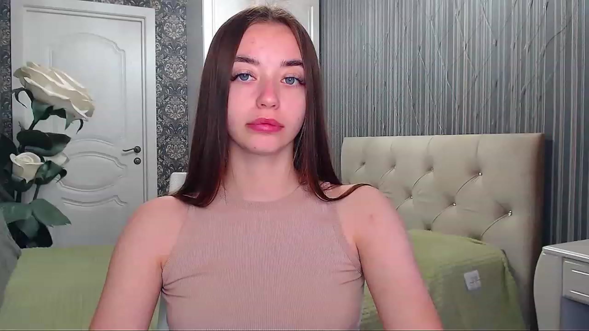 Gallery image thumbnail from EmeraldLilyyy's myfreecams stream on, 06/26/2023, 07:21 image 1 of 20