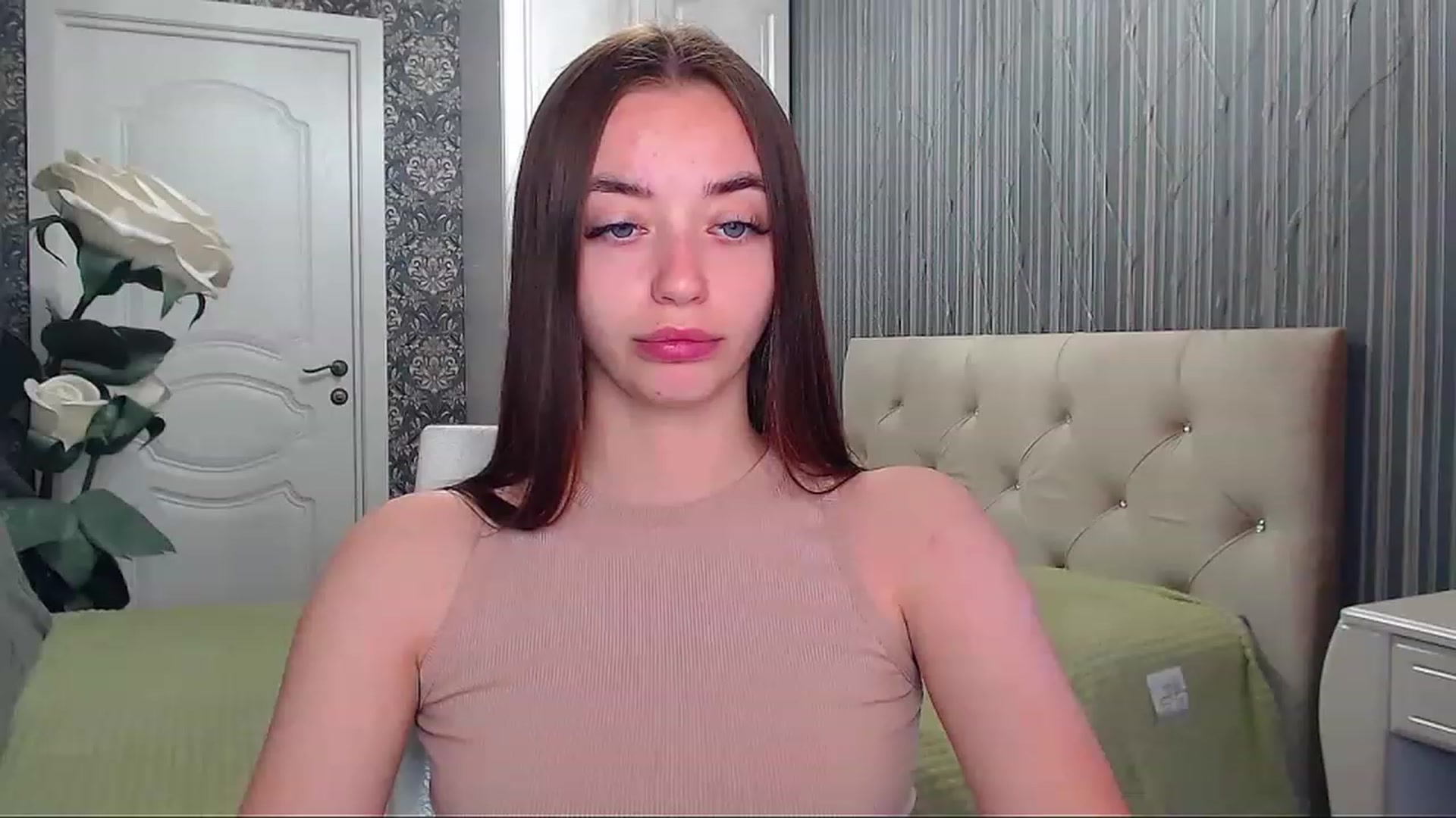 Gallery image thumbnail from EmeraldLilyyy's myfreecams stream on, 06/26/2023, 07:21 image 11 of 20