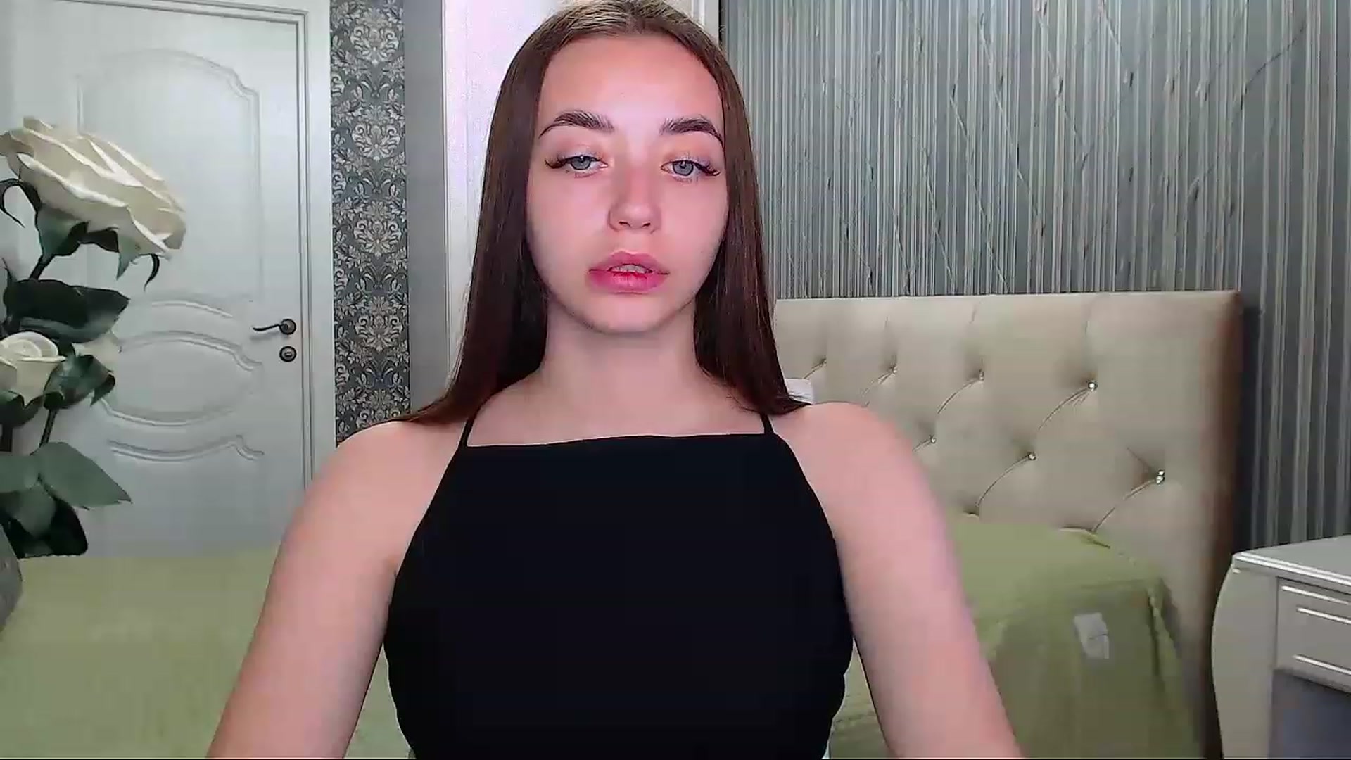 Gallery image thumbnail from EmeraldLilyyy's myfreecams stream on, 06/30/2023, 08:28 image 3 of 20