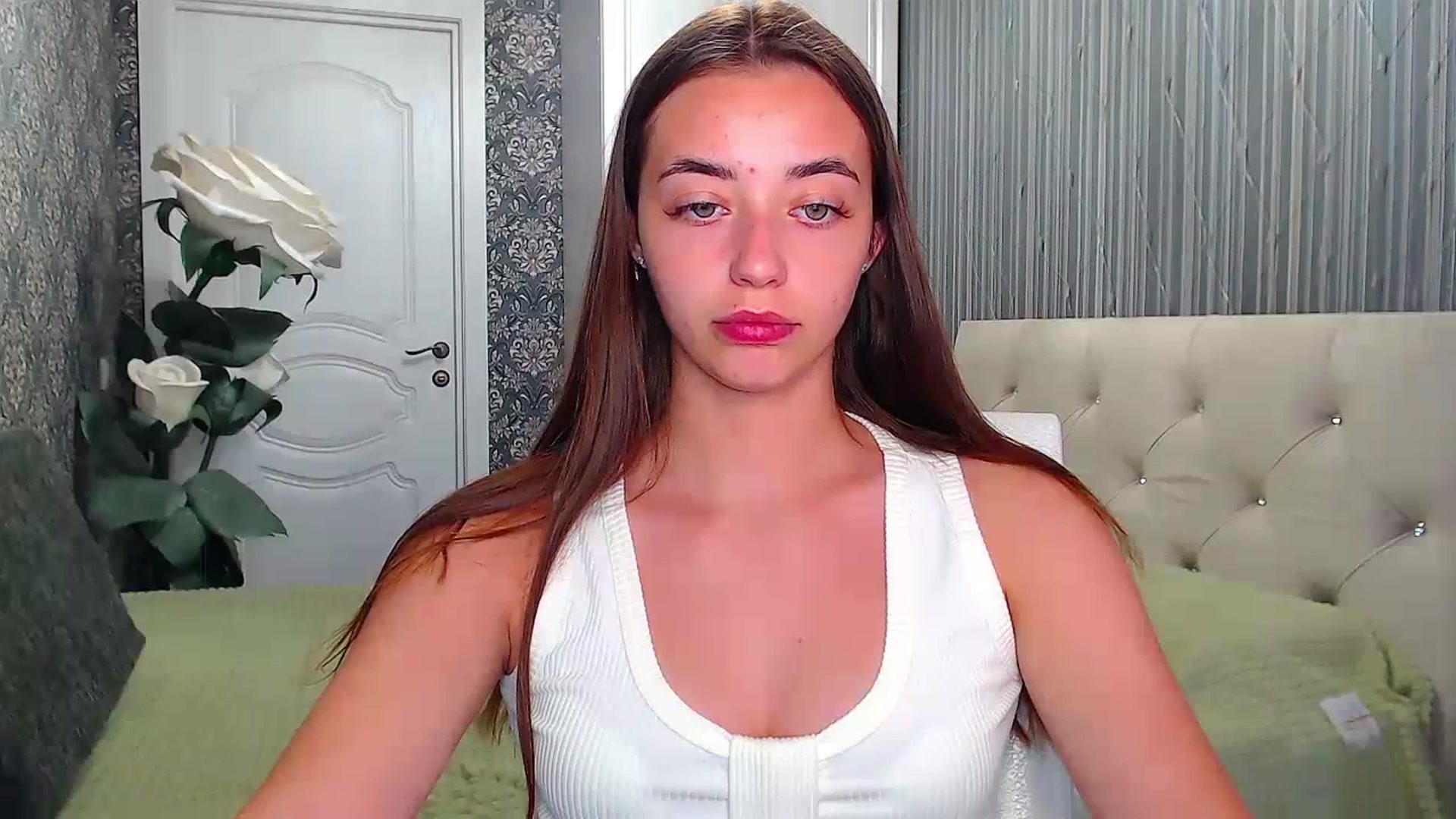 Gallery image thumbnail from EmeraldLilyyy's myfreecams stream on, 07/15/2023, 11:13 image 4 of 20