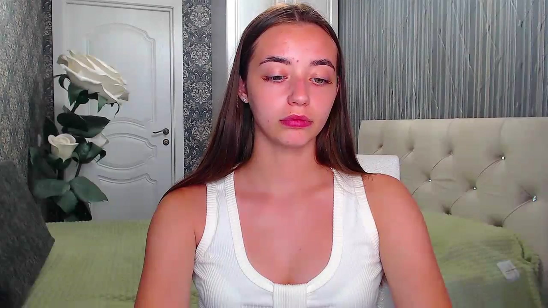 Gallery image thumbnail from EmeraldLilyyy's myfreecams stream on, 07/15/2023, 11:13 image 18 of 20