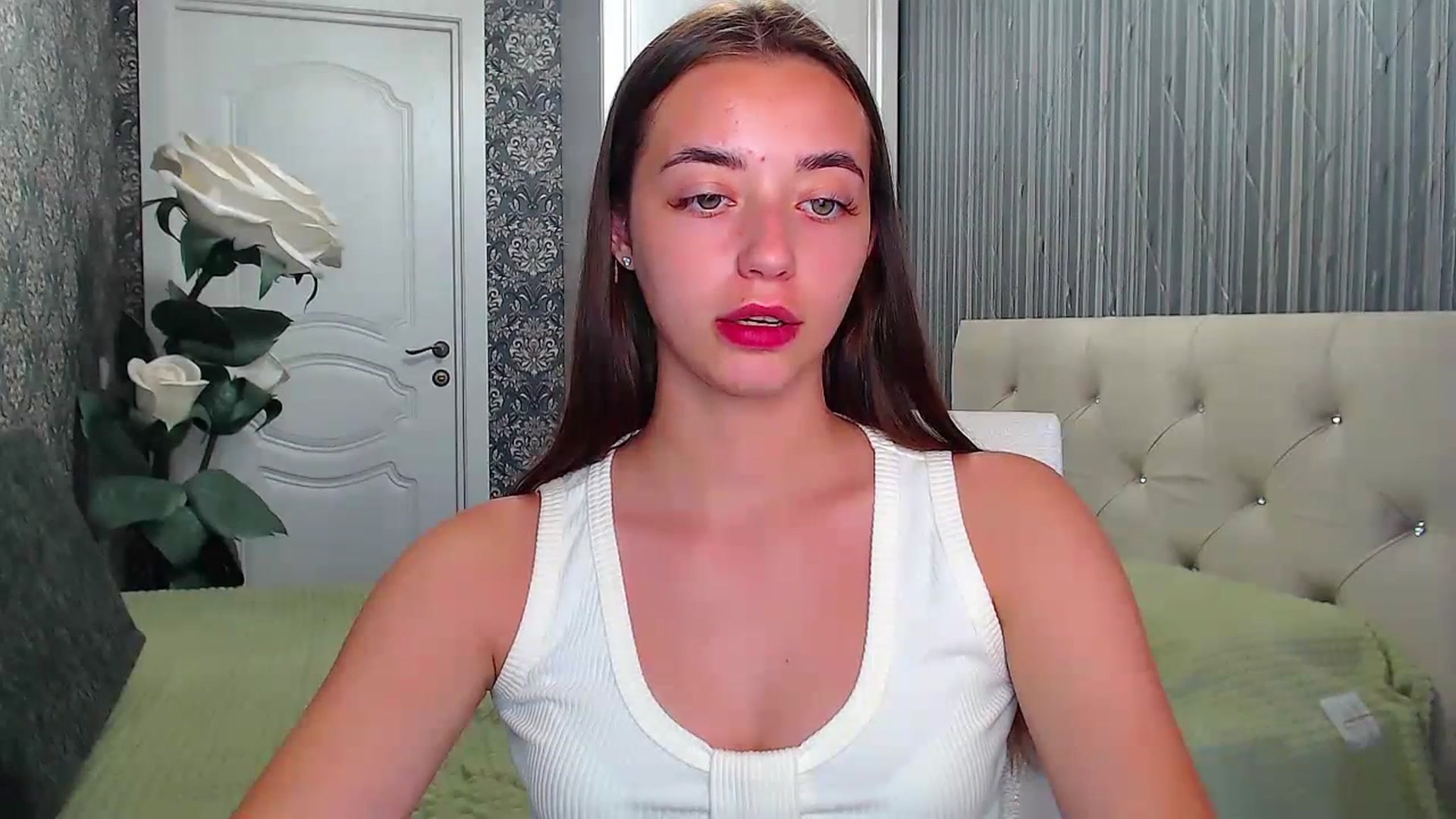 Gallery image thumbnail from EmeraldLilyyy's myfreecams stream on, 07/15/2023, 11:46 image 17 of 20