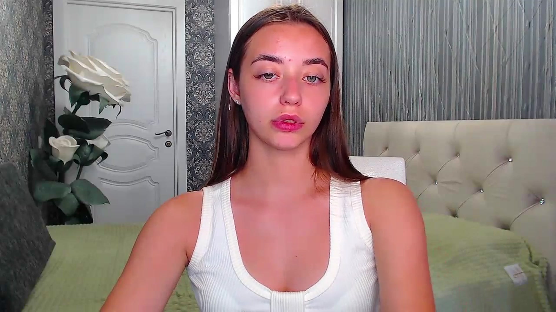 Gallery image thumbnail from EmeraldLilyyy's myfreecams stream on, 07/15/2023, 11:46 image 3 of 20