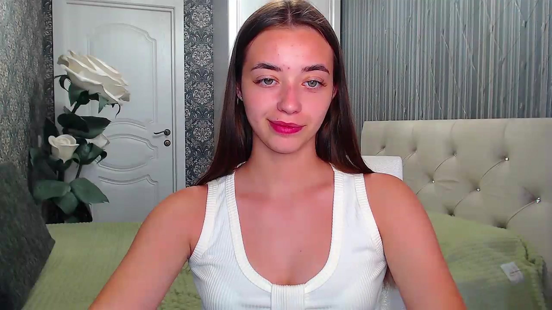 Gallery image thumbnail from EmeraldLilyyy's myfreecams stream on, 07/15/2023, 11:46 image 18 of 20