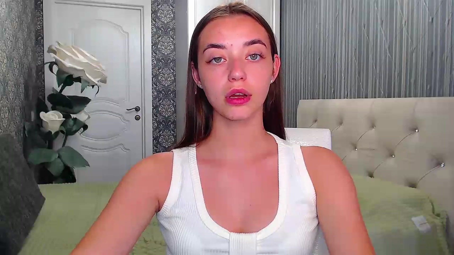 Gallery image thumbnail from EmeraldLilyyy's myfreecams stream on, 07/15/2023, 11:46 image 4 of 20
