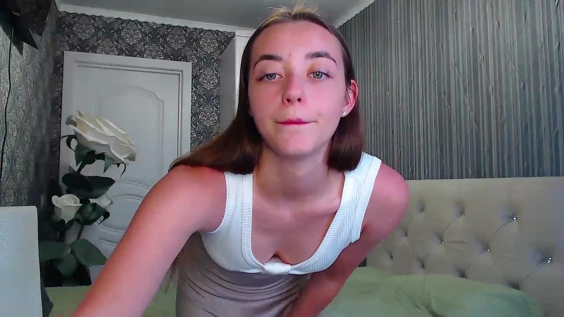 Gallery image thumbnail from EmeraldLilyyy's myfreecams stream on, 07/15/2023, 12:50 image 15 of 20