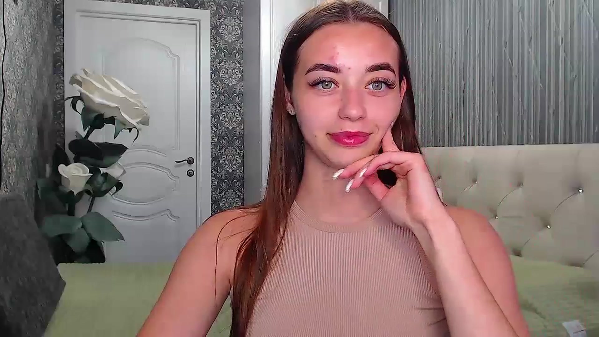Gallery image thumbnail from EmeraldLilyyy's myfreecams stream on, 07/16/2023, 13:39 image 5 of 20