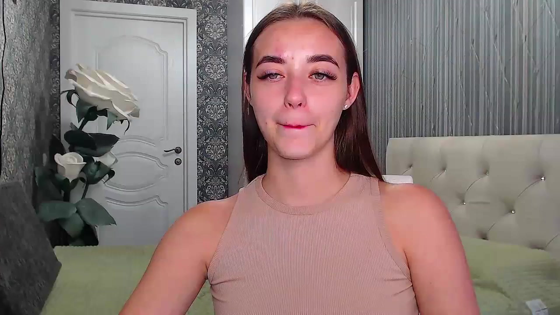 Gallery image thumbnail from EmeraldLilyyy's myfreecams stream on, 07/16/2023, 13:39 image 4 of 20