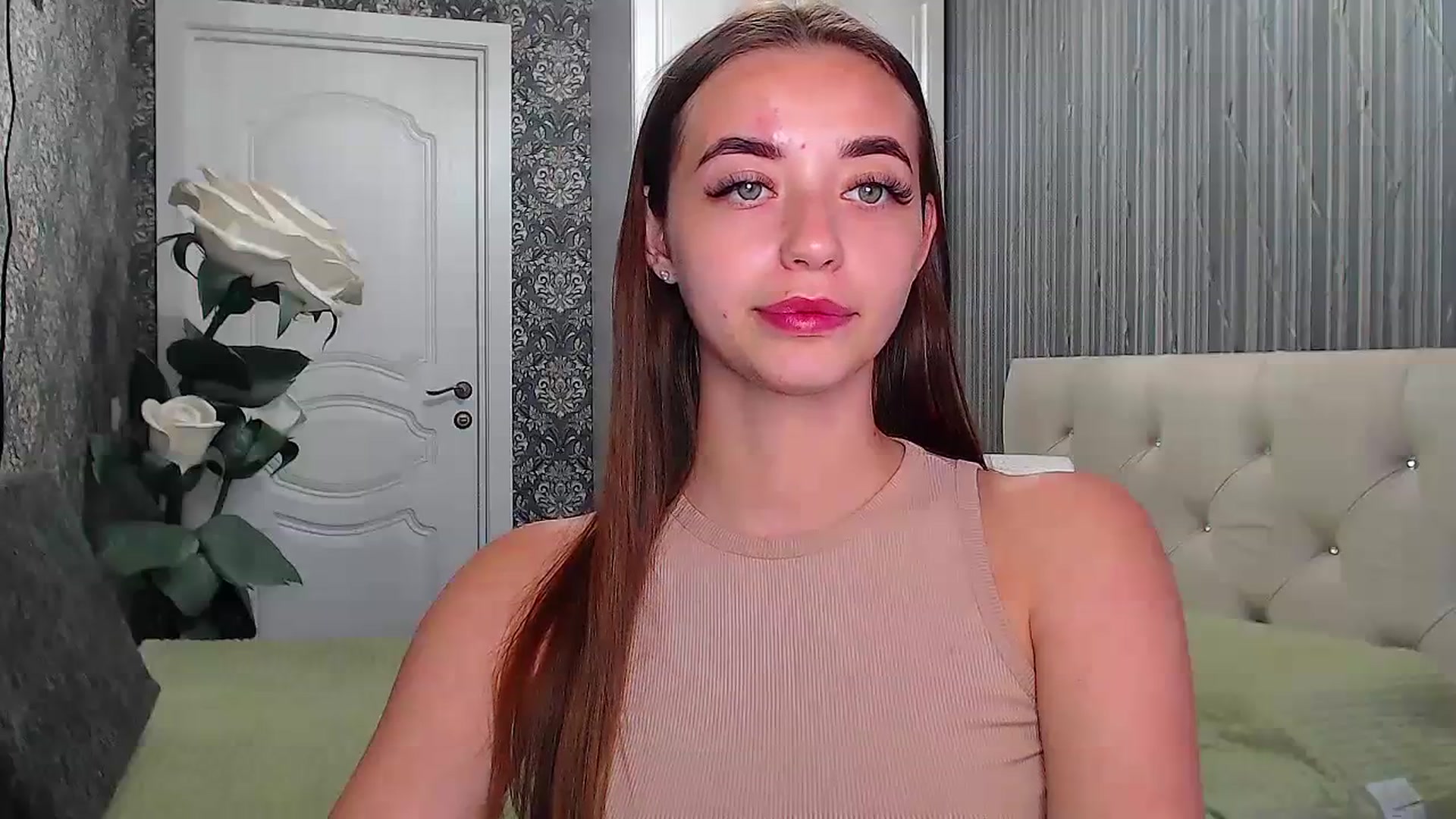 Gallery image thumbnail from EmeraldLilyyy's myfreecams stream on, 07/16/2023, 13:39 image 6 of 20