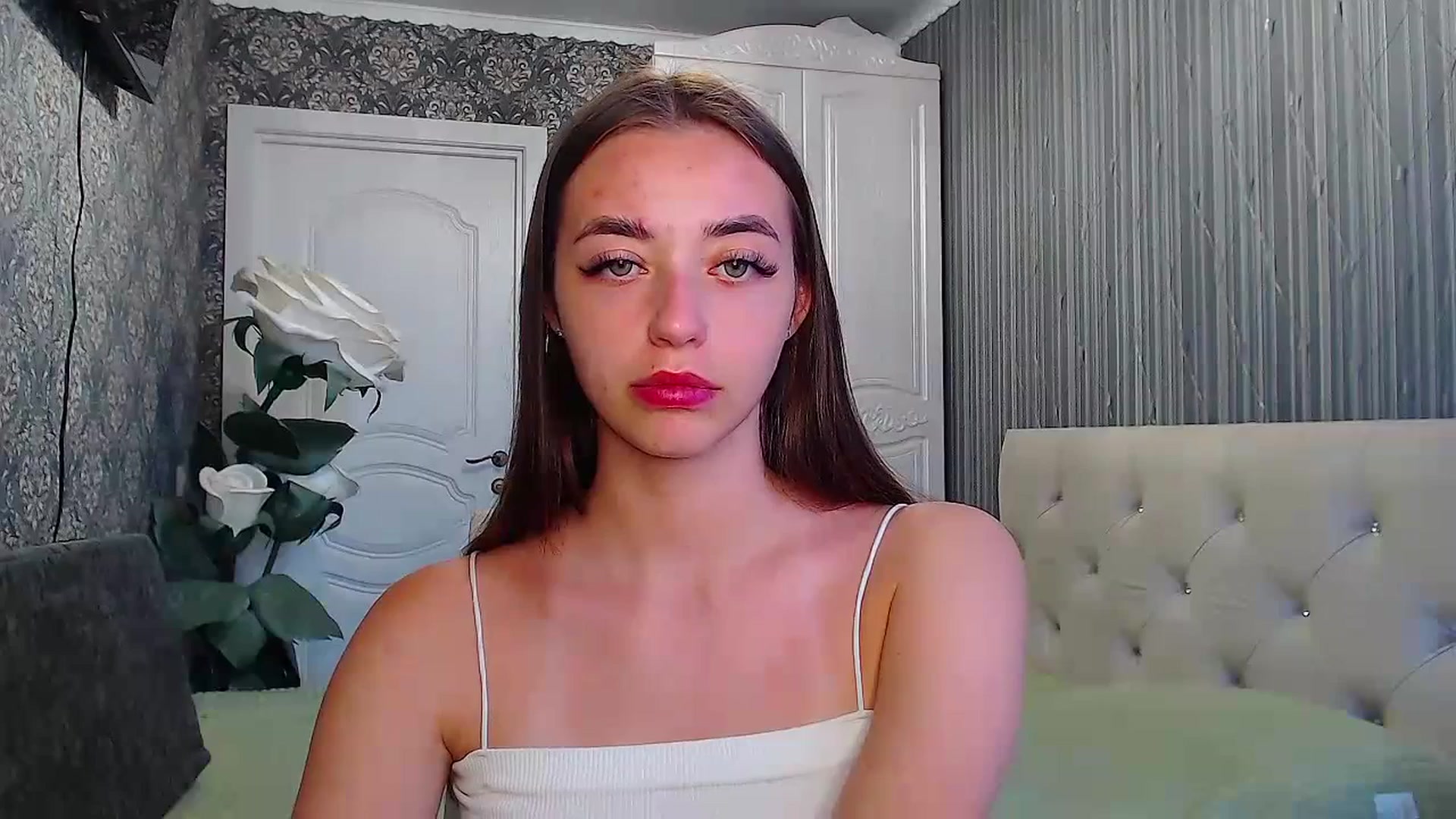Gallery image thumbnail from EmeraldLilyyy's myfreecams stream on, 07/21/2023, 10:13 image 17 of 20