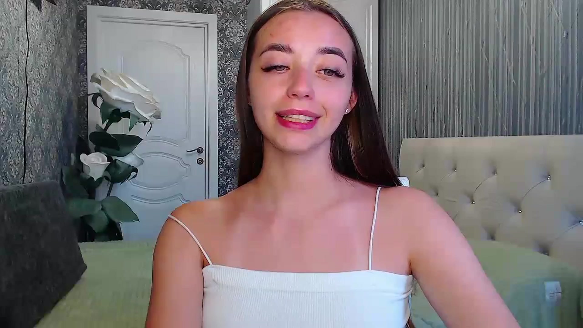 Gallery image thumbnail from EmeraldLilyyy's myfreecams stream on, 07/21/2023, 10:13 image 1 of 20