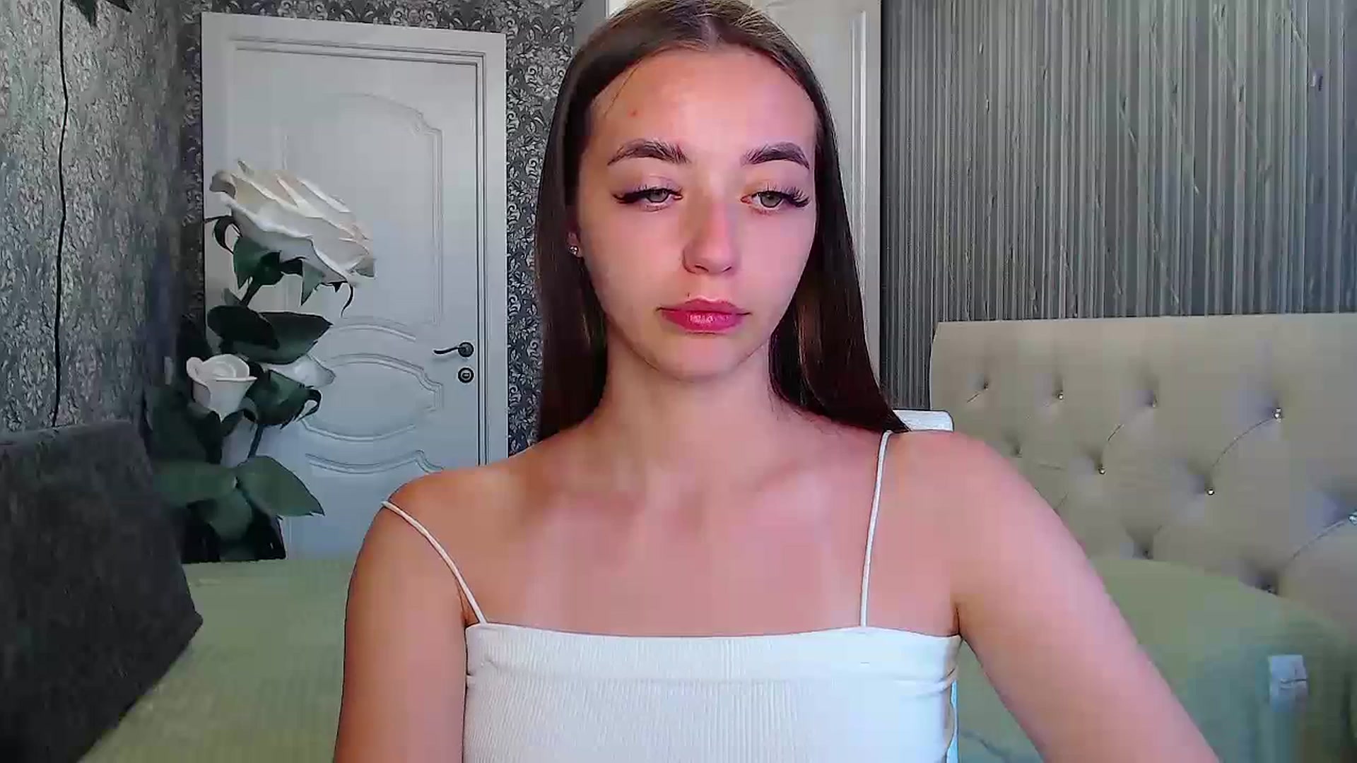 Gallery image thumbnail from EmeraldLilyyy's myfreecams stream on, 07/21/2023, 10:13 image 2 of 20
