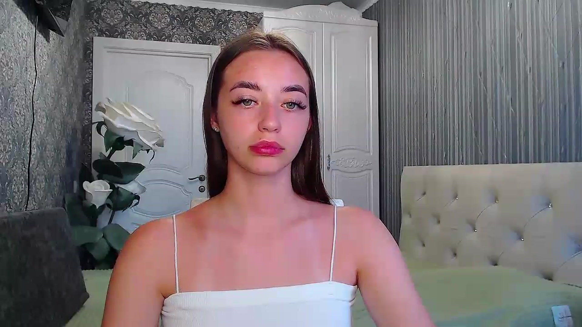Gallery image thumbnail from EmeraldLilyyy's myfreecams stream on, 07/21/2023, 12:28 image 3 of 20