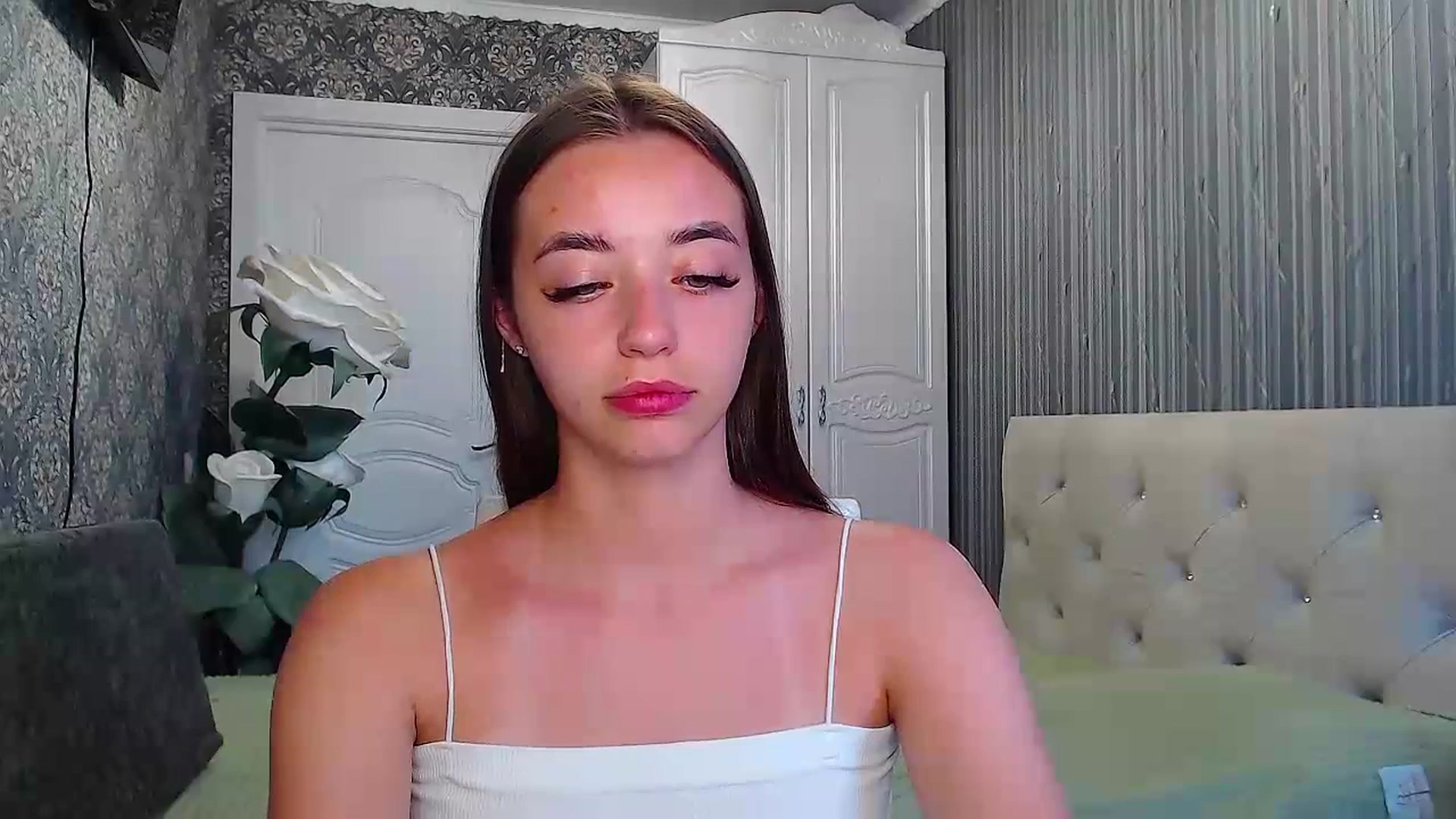 Gallery image thumbnail from EmeraldLilyyy's myfreecams stream on, 07/21/2023, 12:28 image 2 of 20
