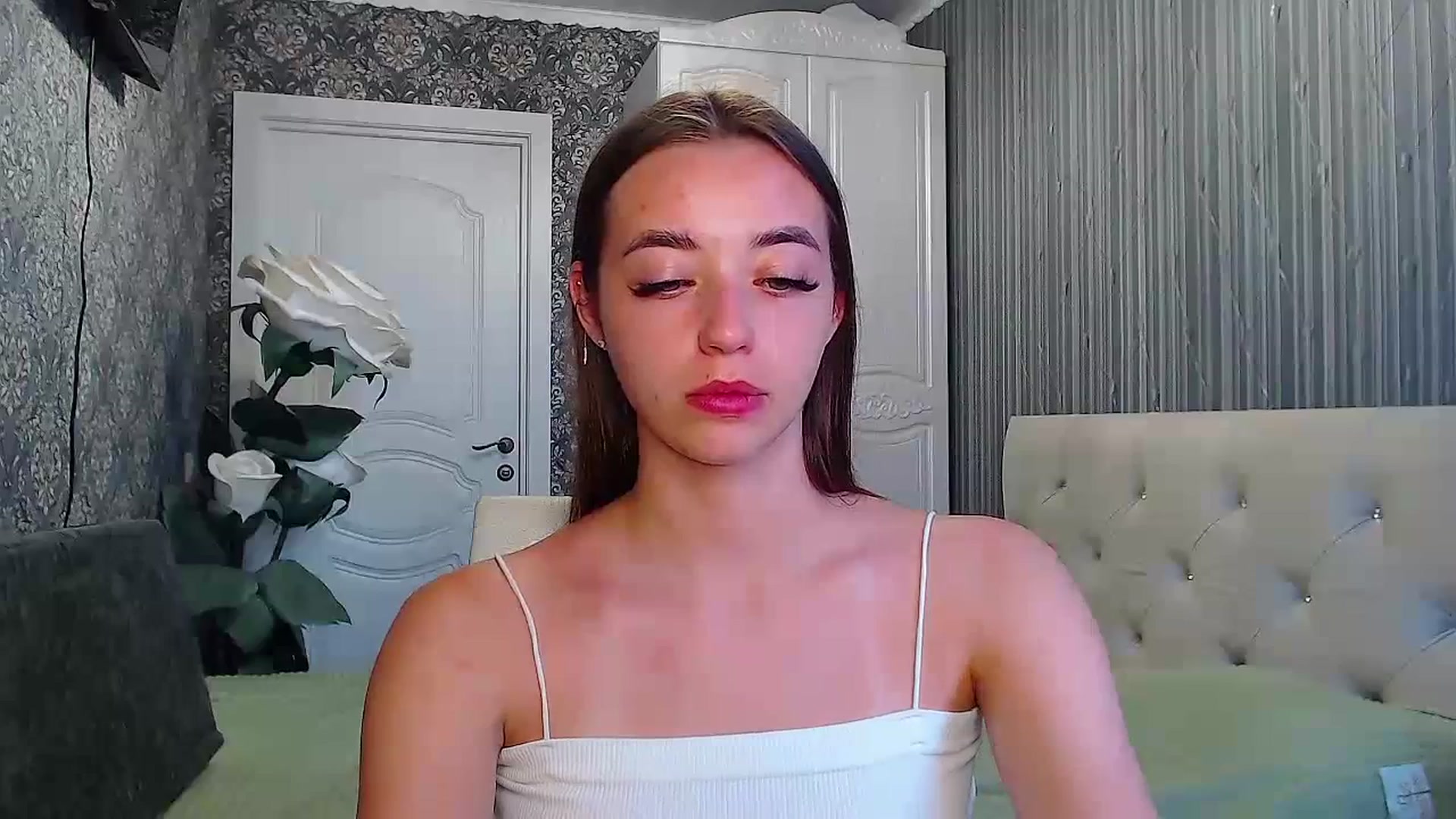 Gallery image thumbnail from EmeraldLilyyy's myfreecams stream on, 07/21/2023, 12:28 image 13 of 20