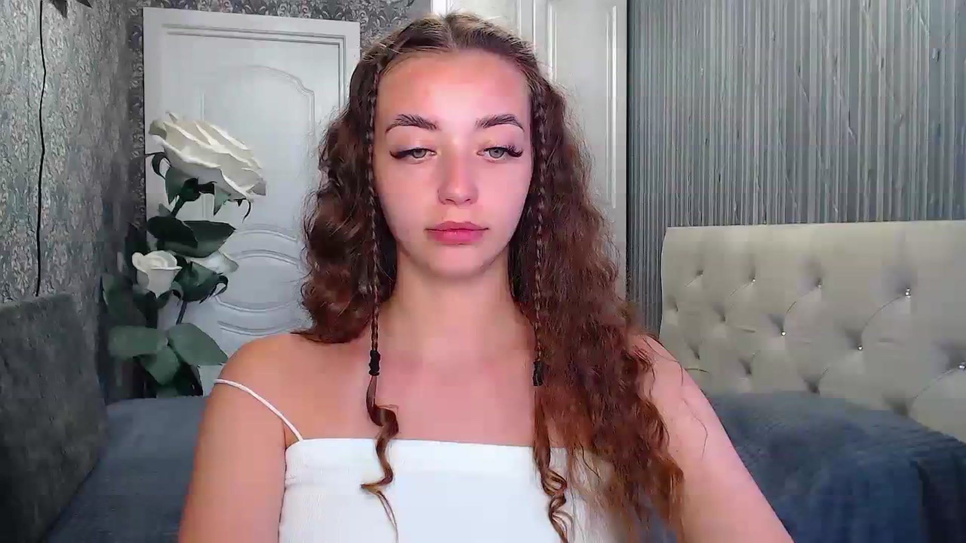 Gallery image thumbnail from EmeraldLilyyy's myfreecams stream on, 07/24/2023, 10:01 image 15 of 20
