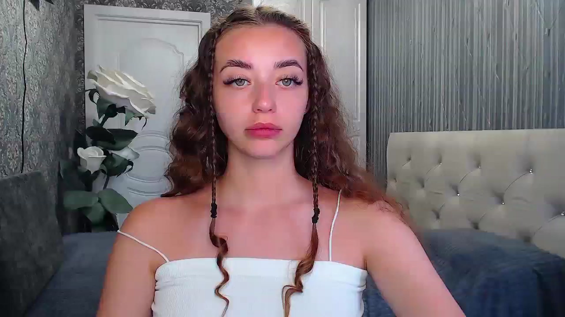 Gallery image thumbnail from EmeraldLilyyy's myfreecams stream on, 07/24/2023, 10:01 image 12 of 20