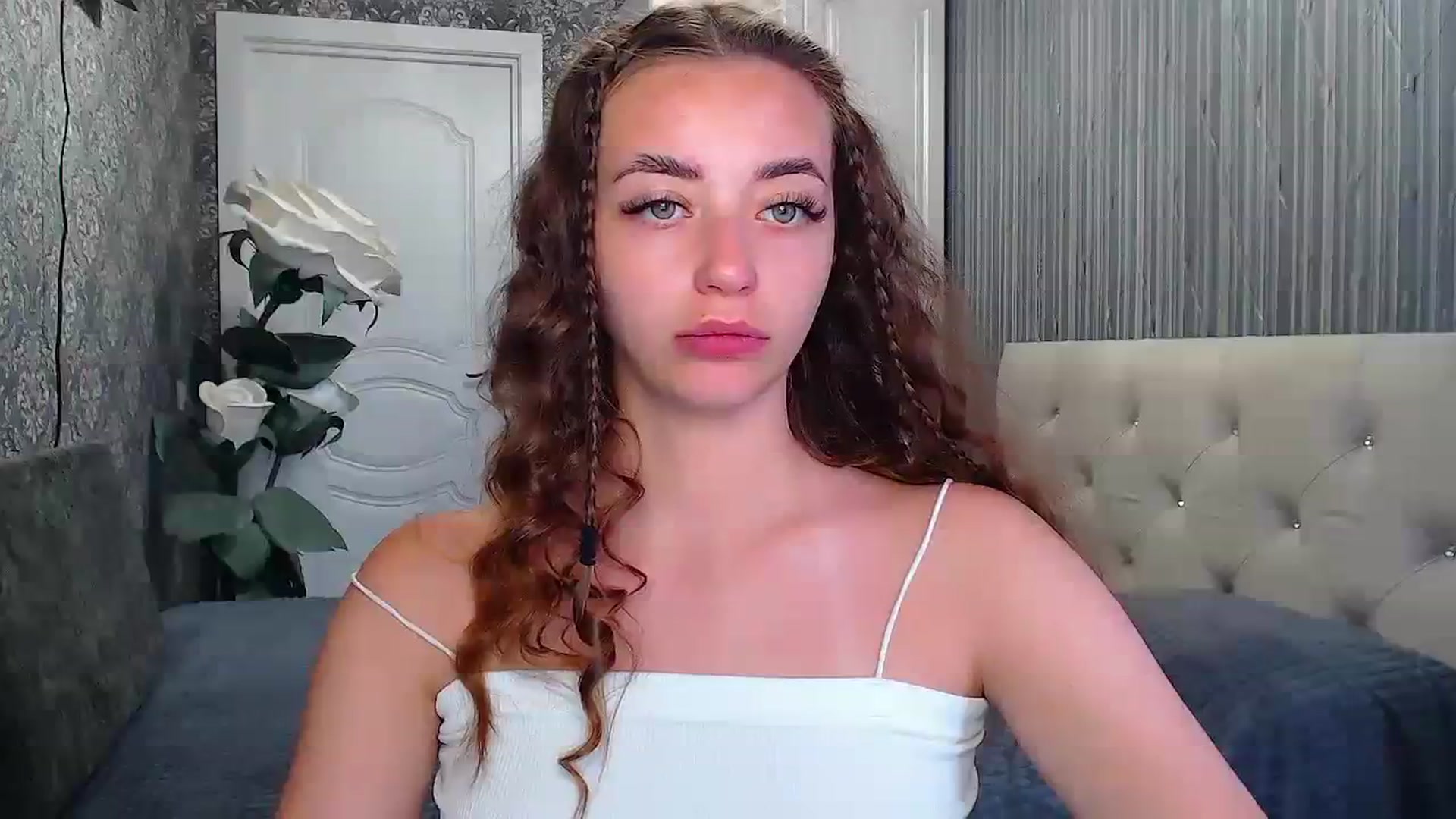 Gallery image thumbnail from EmeraldLilyyy's myfreecams stream on, 07/24/2023, 10:01 image 18 of 20