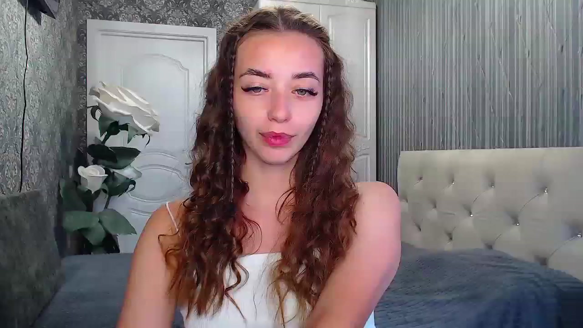 Gallery image thumbnail from EmeraldLilyyy's myfreecams stream on, 07/24/2023, 11:42 image 1 of 20
