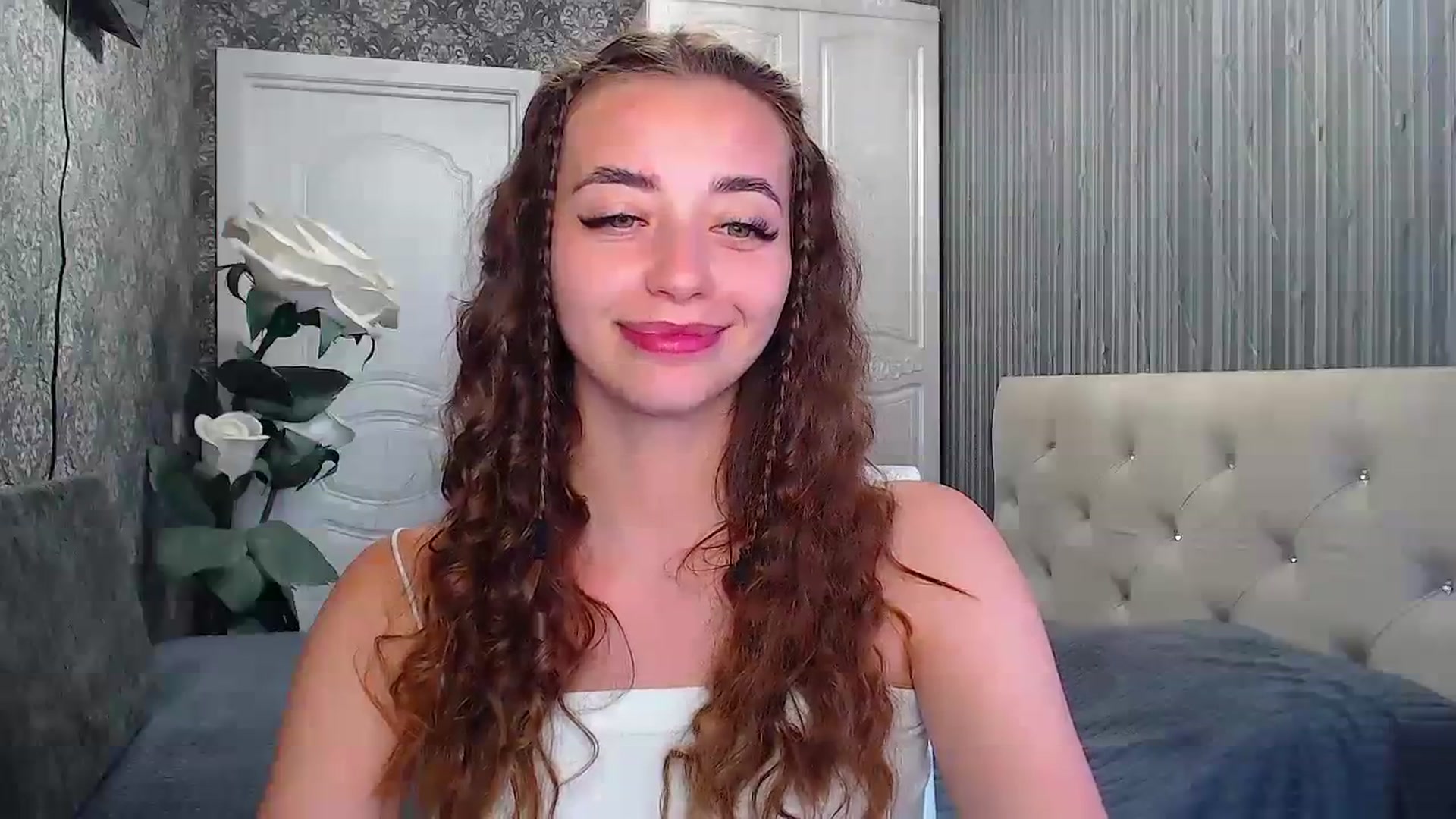 Gallery image thumbnail from EmeraldLilyyy's myfreecams stream on, 07/24/2023, 11:42 image 9 of 20