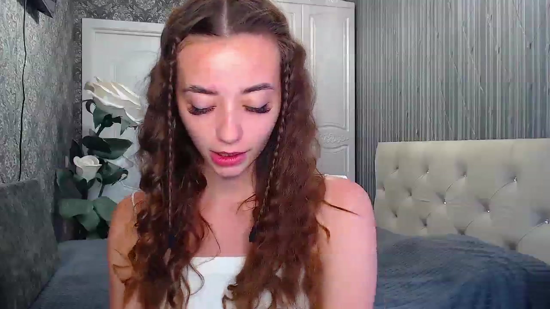 Gallery image thumbnail from EmeraldLilyyy's myfreecams stream on, 07/24/2023, 11:42 image 13 of 20