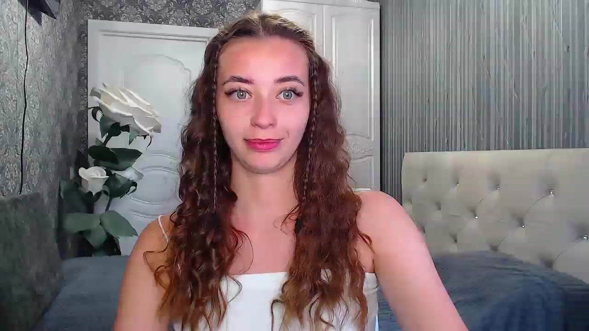 Gallery image thumbnail from EmeraldLilyyy's myfreecams stream on, 07/24/2023, 11:42 image 5 of 20