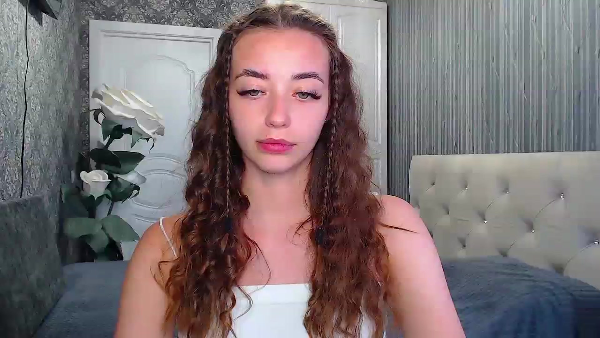 Gallery image thumbnail from EmeraldLilyyy's myfreecams stream on, 07/24/2023, 11:42 image 14 of 20