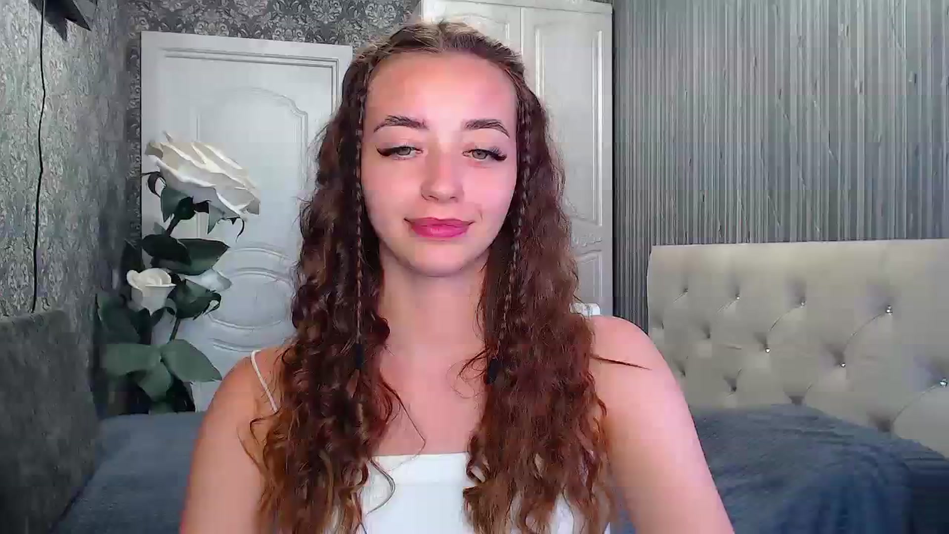 Gallery image thumbnail from EmeraldLilyyy's myfreecams stream on, 07/24/2023, 11:42 image 18 of 20