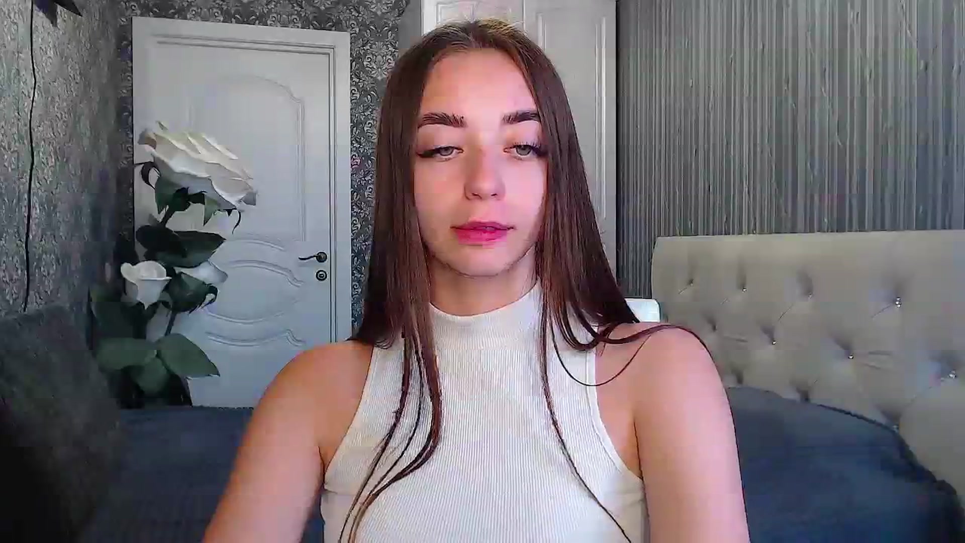 Gallery image thumbnail from EmeraldLilyyy's myfreecams stream on, 07/25/2023, 09:57 image 15 of 20