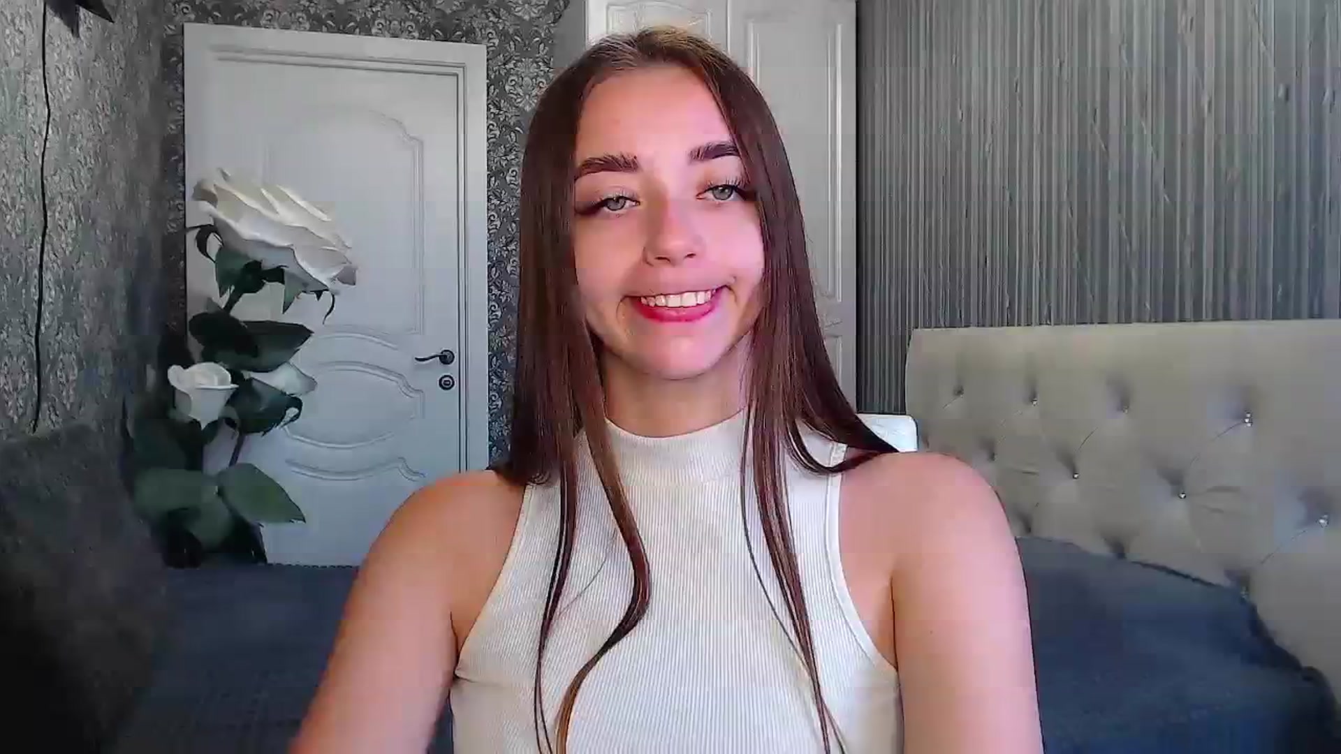 Gallery image thumbnail from EmeraldLilyyy's myfreecams stream on, 07/25/2023, 09:57 image 13 of 20